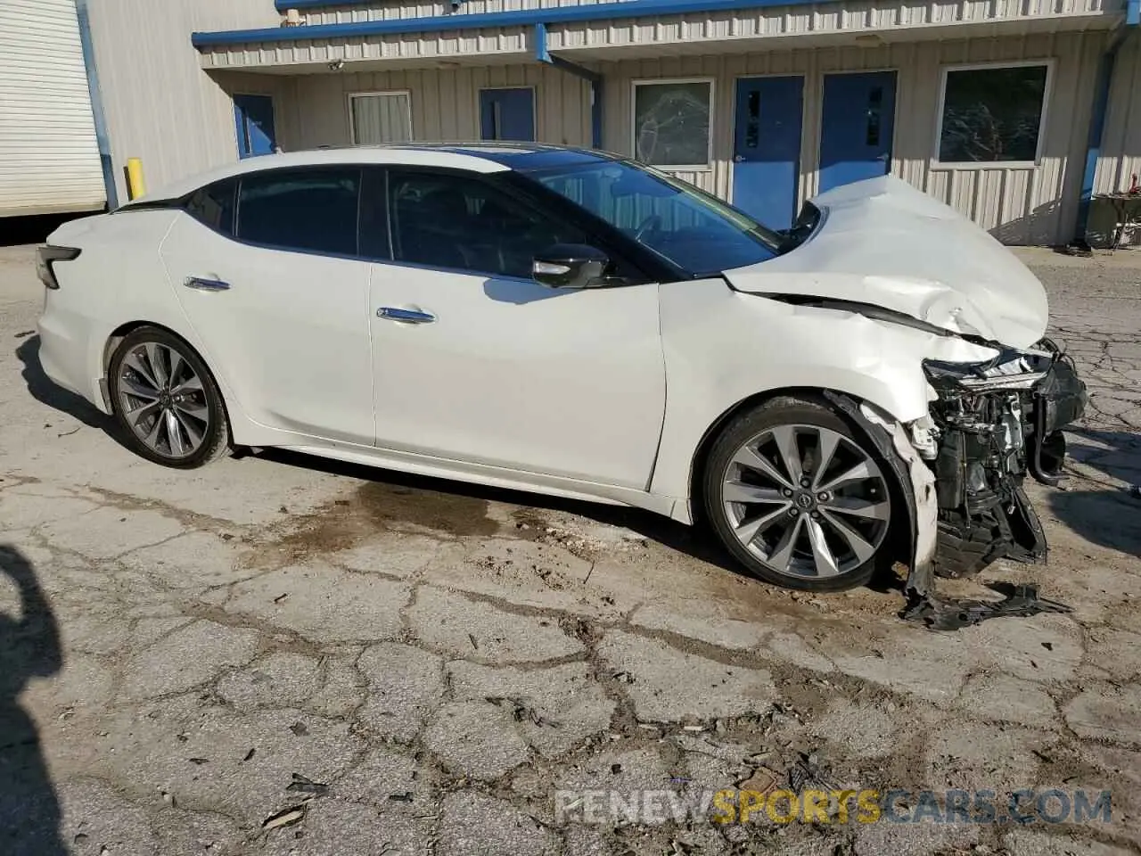4 Photograph of a damaged car 1N4AA6FVXPC504805 NISSAN MAXIMA 2023