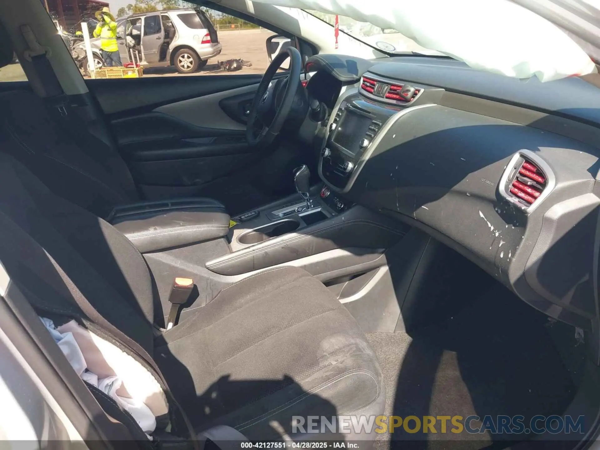 5 Photograph of a damaged car 5N1AZ2MJ1KN154114 NISSAN MURANO 2019