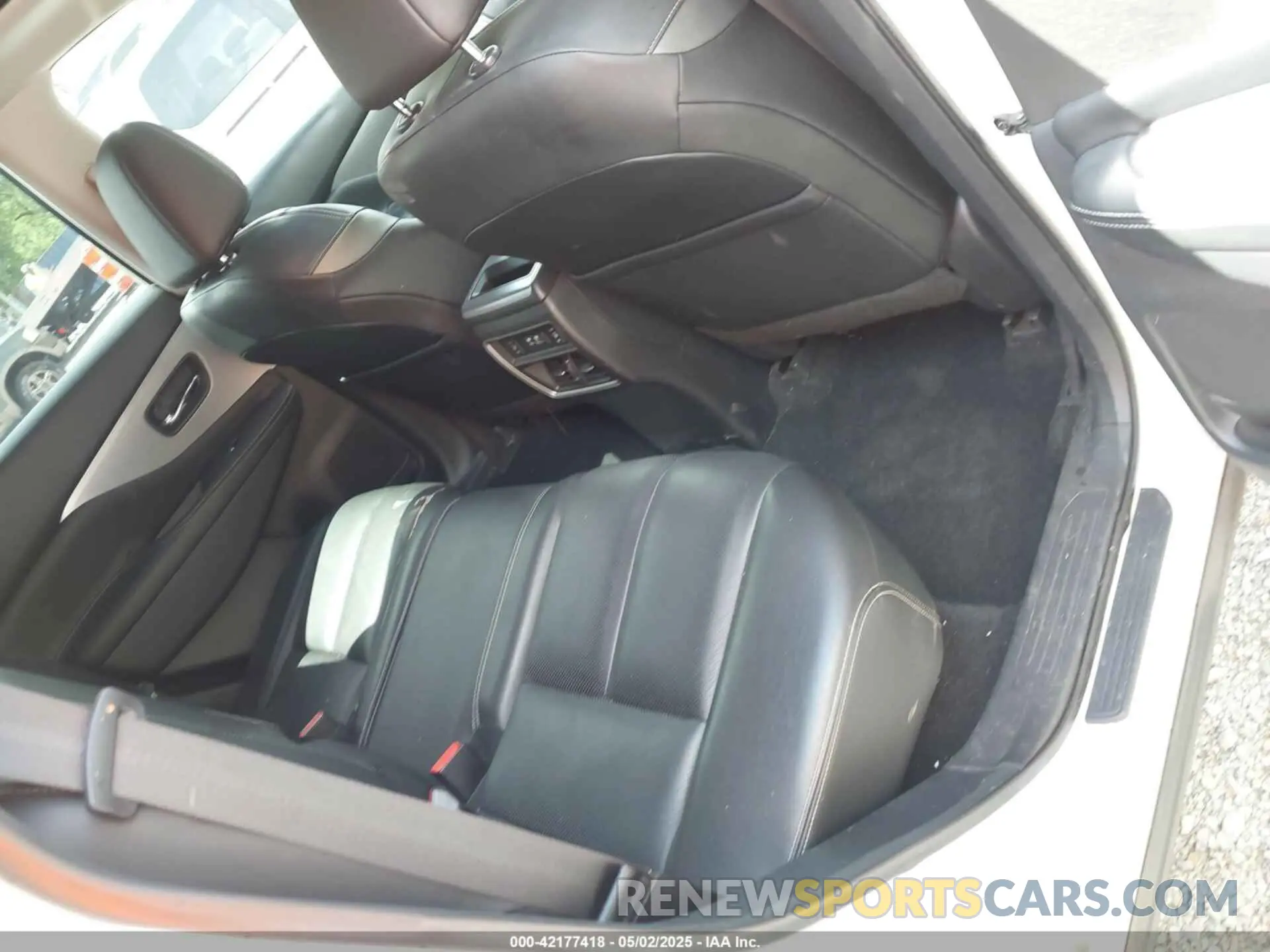 8 Photograph of a damaged car 5N1AZ2MJ8KN118498 NISSAN MURANO 2019