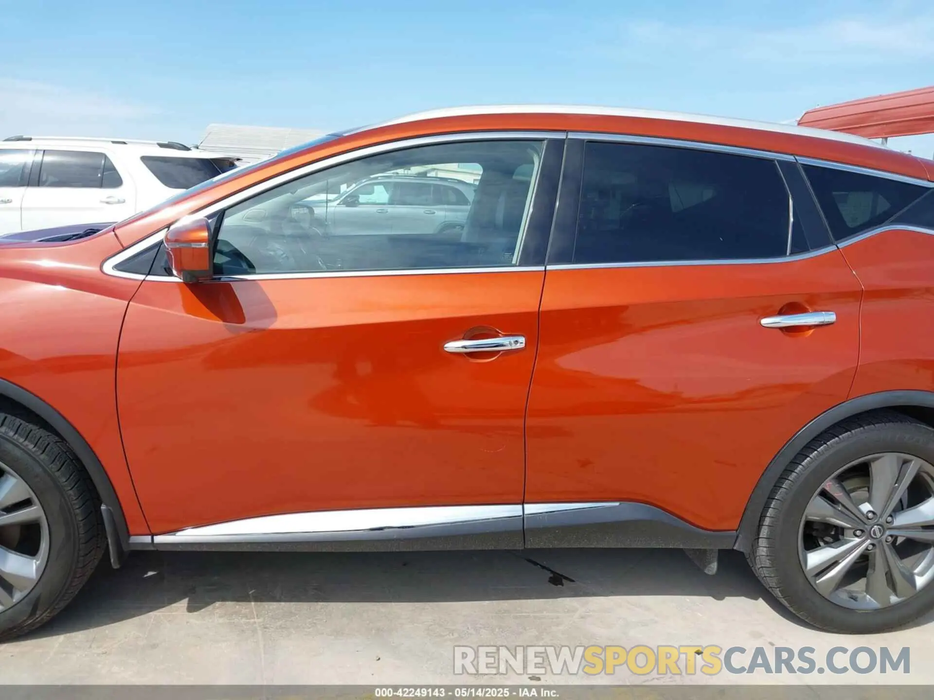 14 Photograph of a damaged car 5N1AZ2MJ8KN149749 NISSAN MURANO 2019