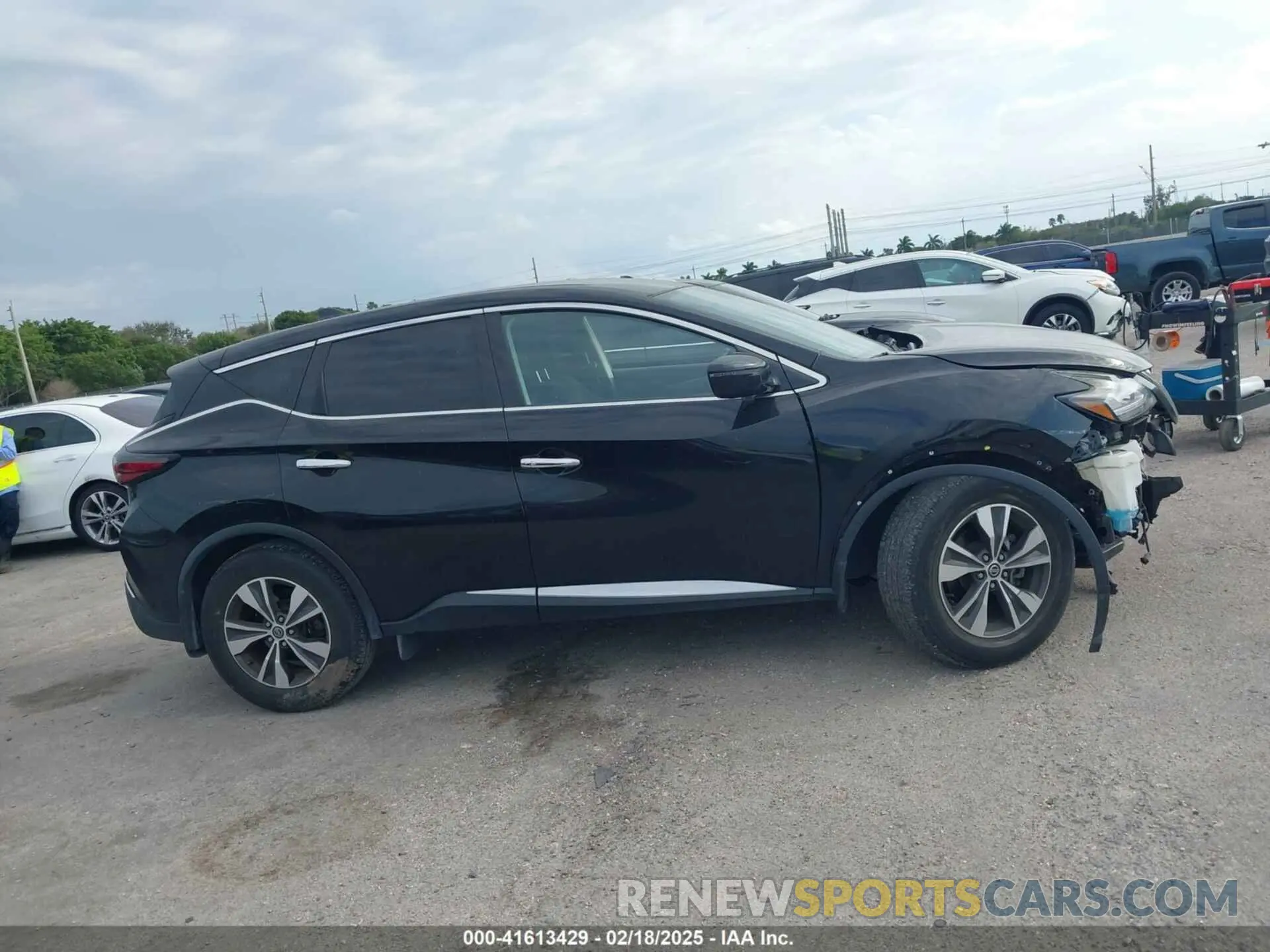 13 Photograph of a damaged car 5N1AZ2MJ9KN164258 NISSAN MURANO 2019