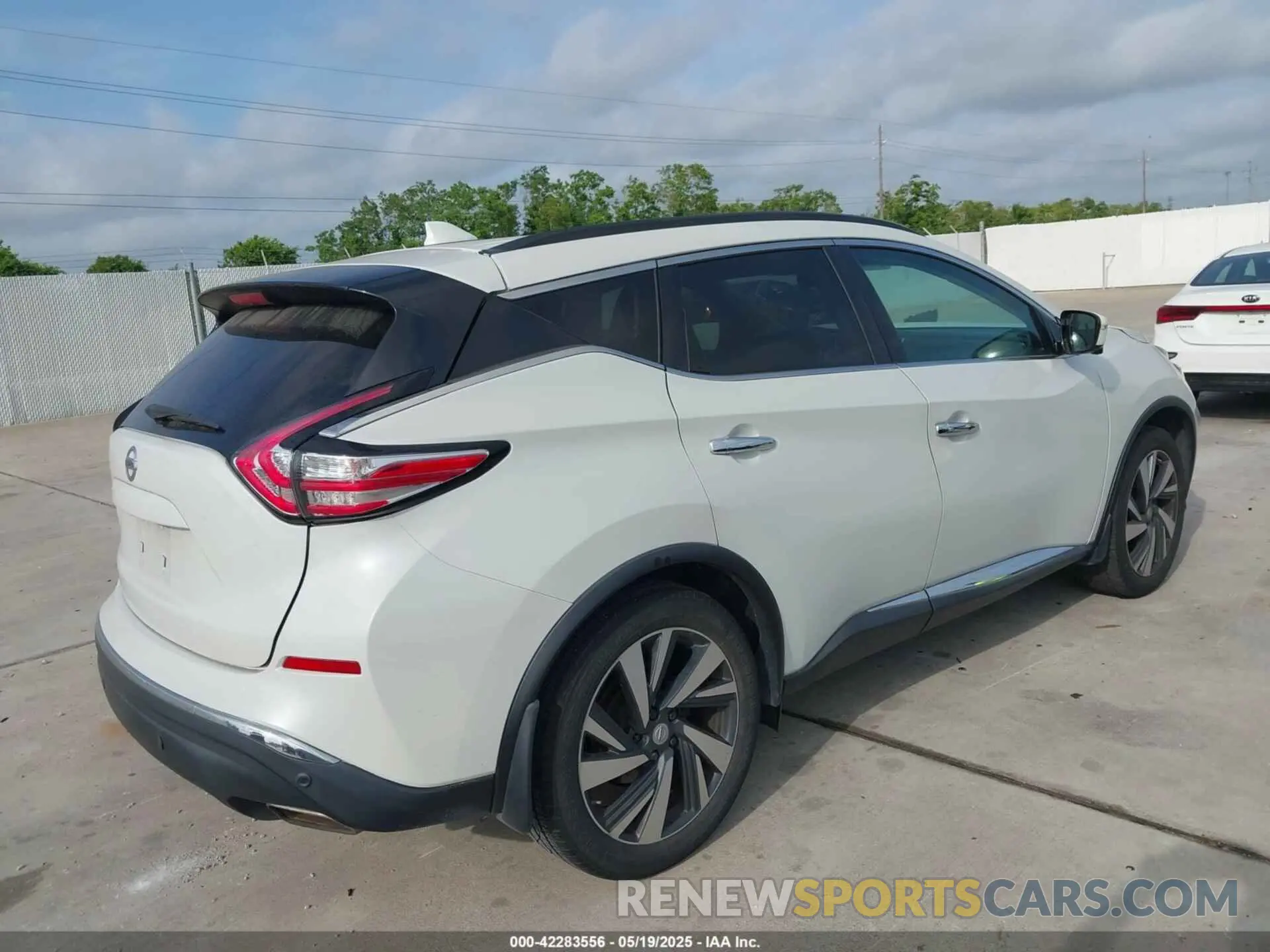 4 Photograph of a damaged car 5N1AZ2MJXKN111052 NISSAN MURANO 2019