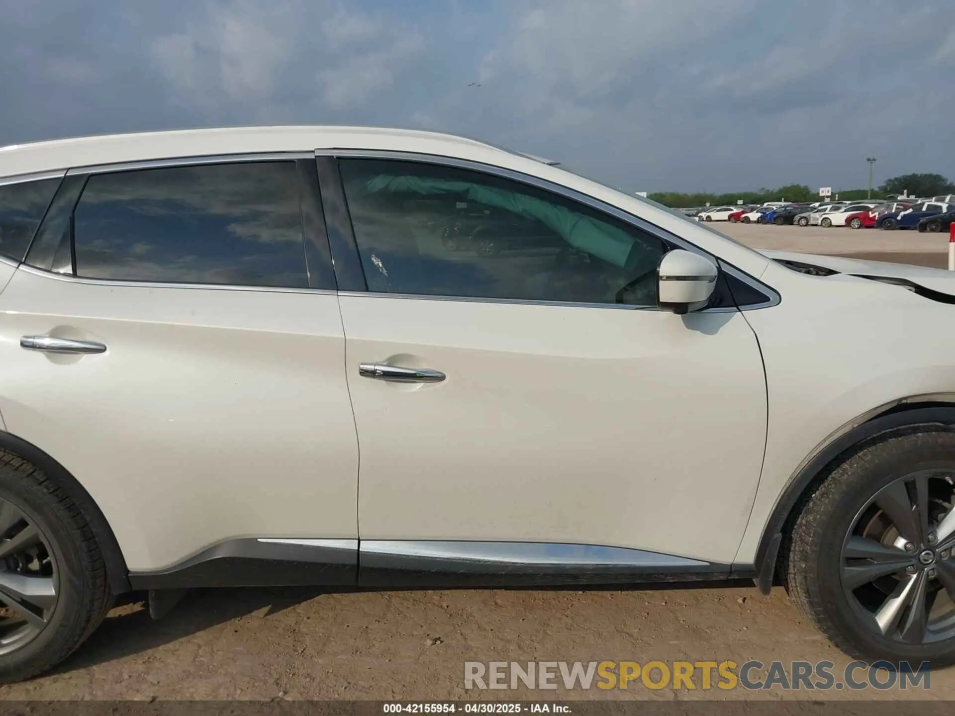 13 Photograph of a damaged car 5N1AZ2MJXKN117353 NISSAN MURANO 2019
