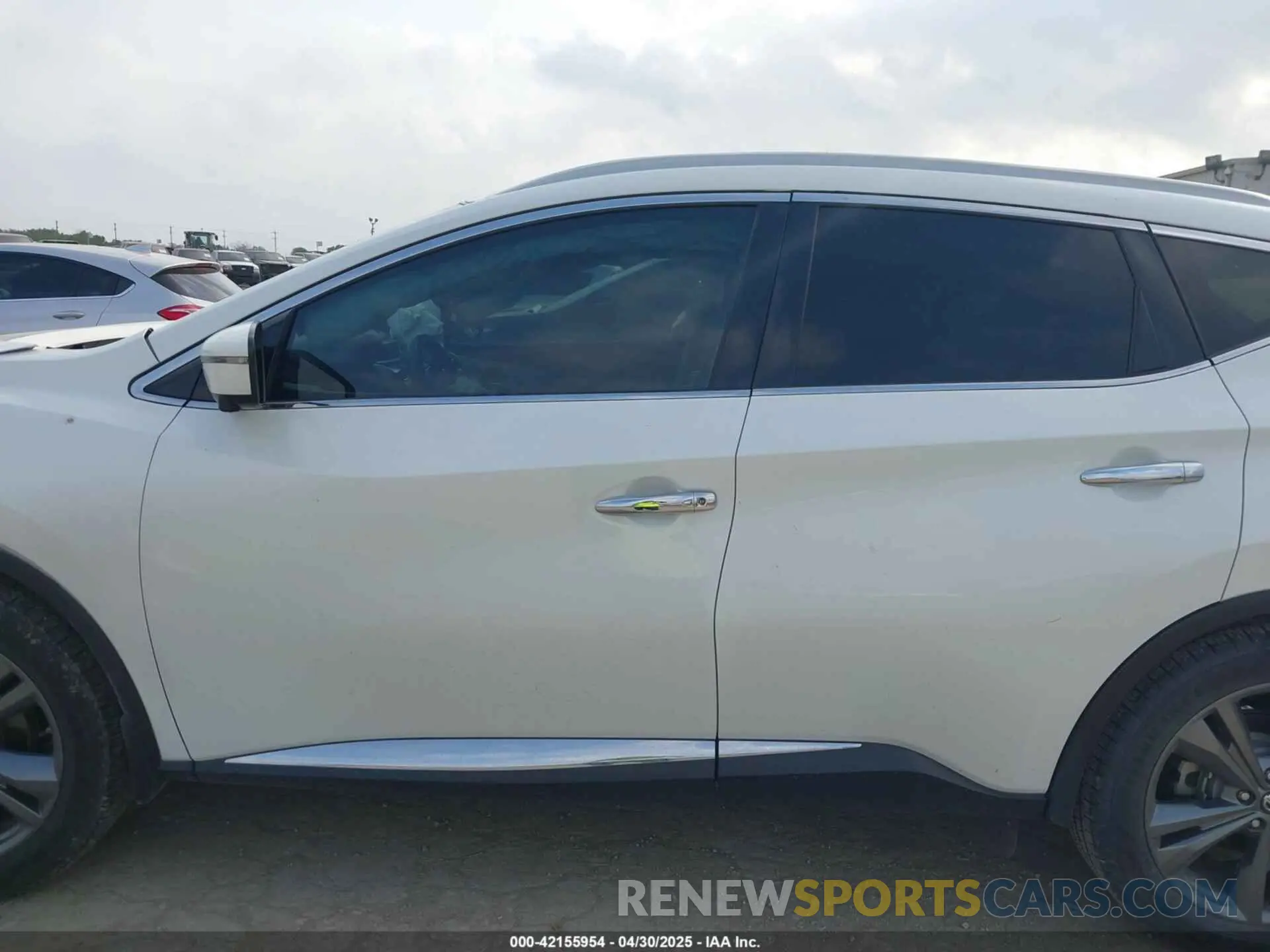 14 Photograph of a damaged car 5N1AZ2MJXKN117353 NISSAN MURANO 2019