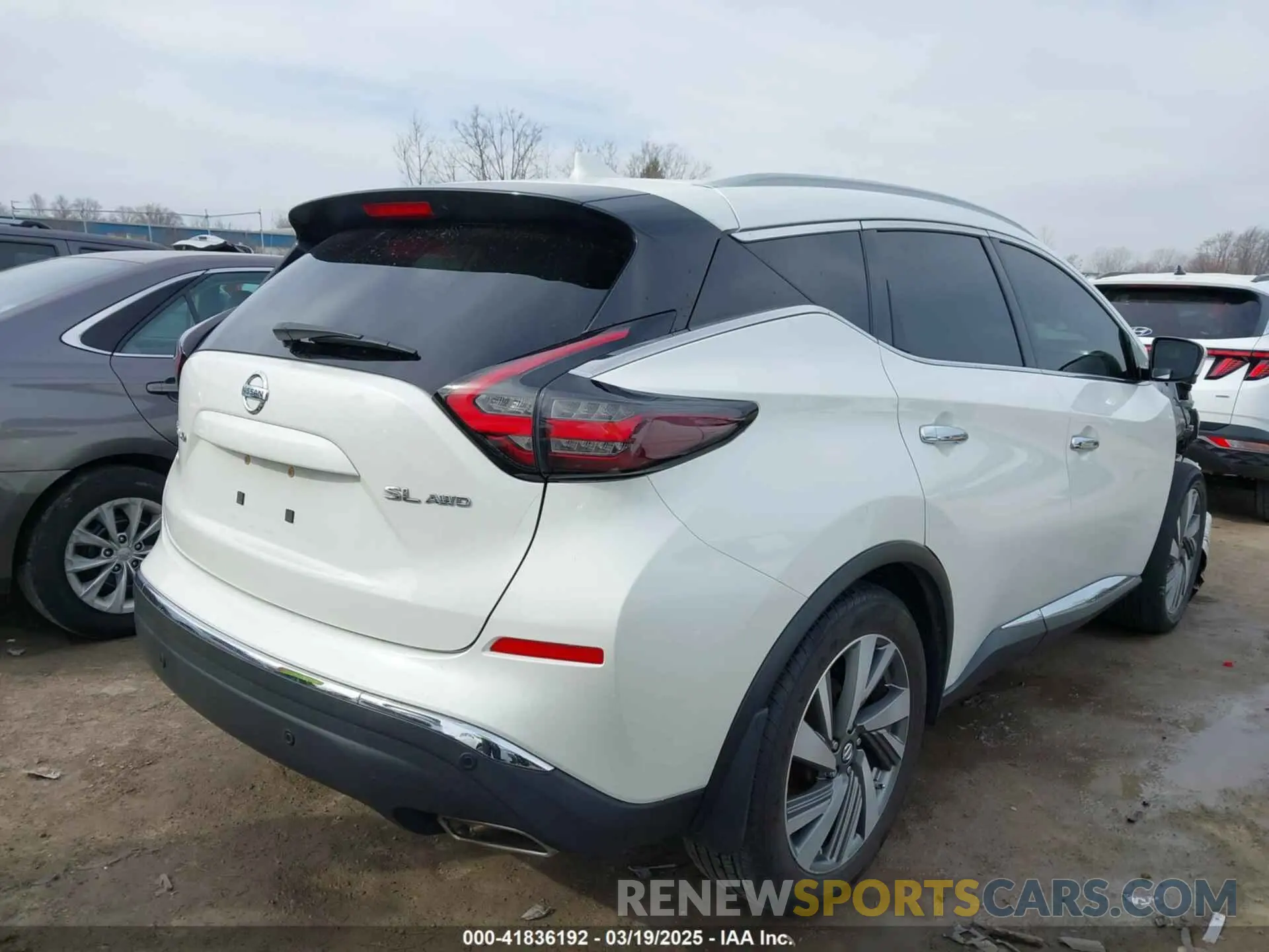 4 Photograph of a damaged car 5N1AZ2MS0KN111800 NISSAN MURANO 2019