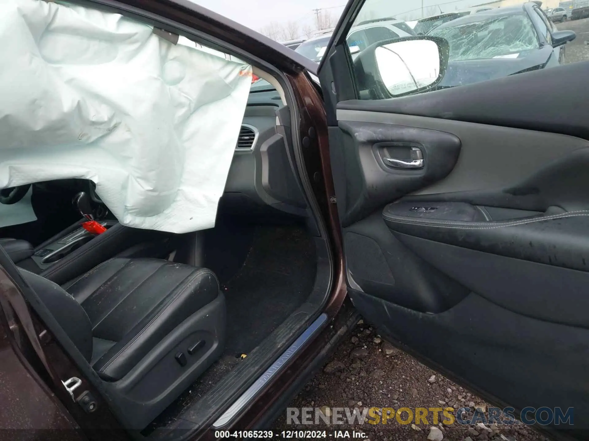 5 Photograph of a damaged car 5N1AZ2MS4KN107975 NISSAN MURANO 2019
