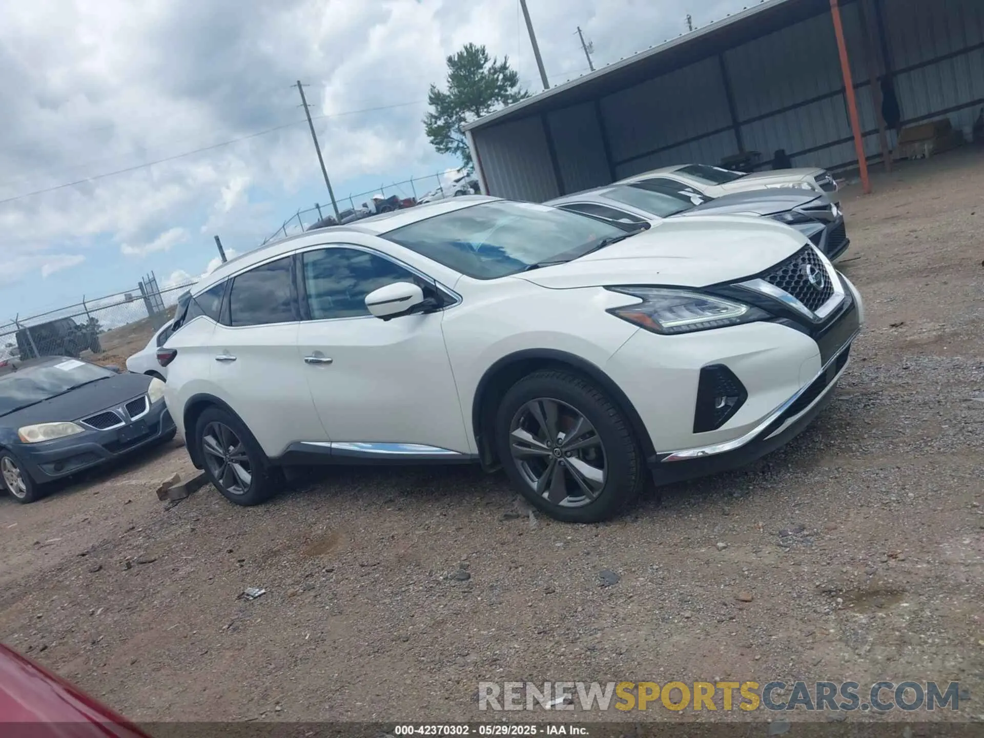 13 Photograph of a damaged car 5N1AZ2MS4KN136327 NISSAN MURANO 2019