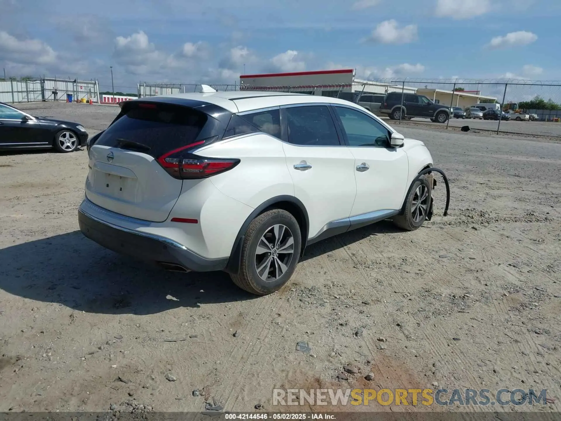 4 Photograph of a damaged car 5N1AZ2AJ1LN119742 NISSAN MURANO 2020