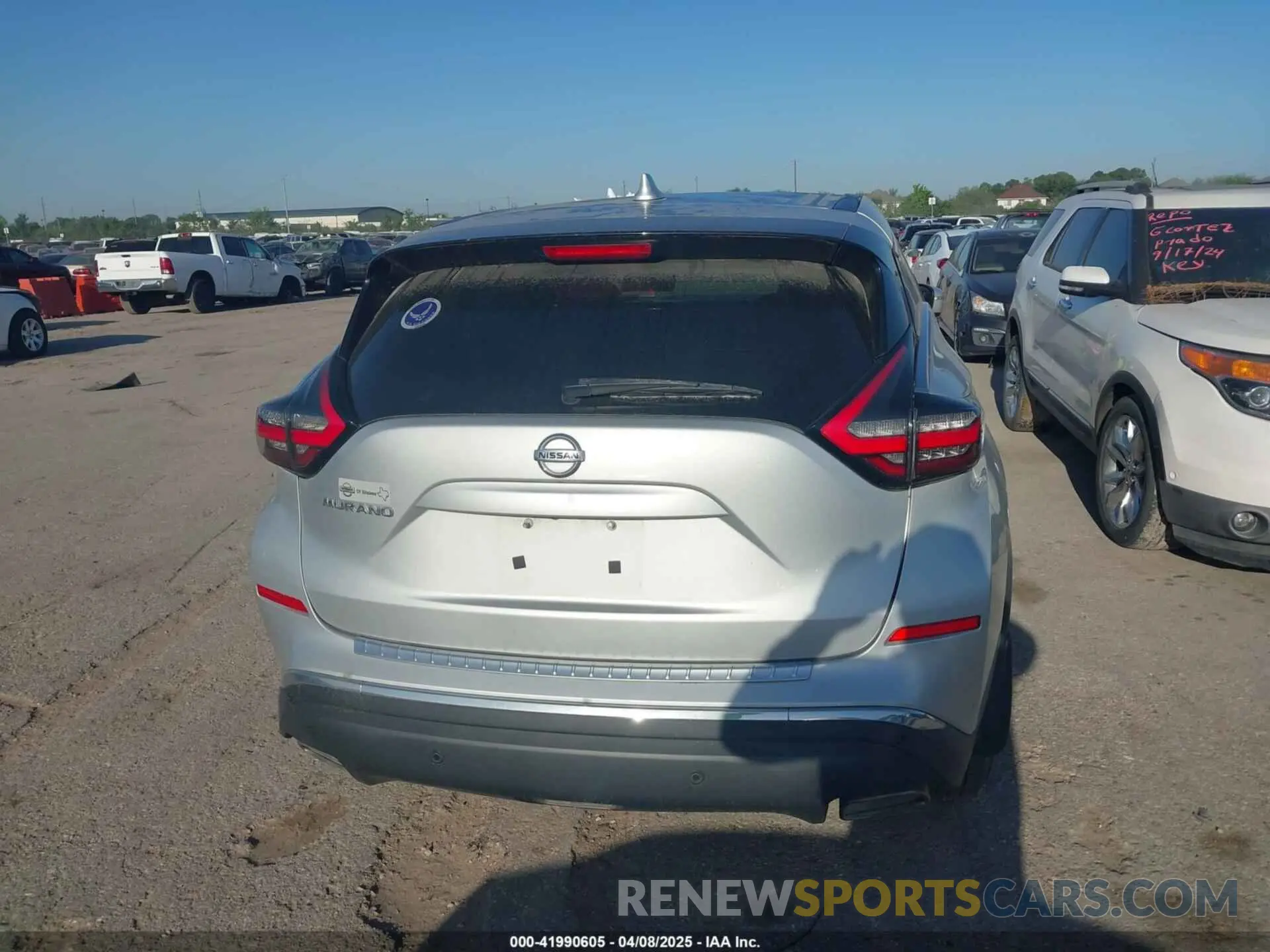 16 Photograph of a damaged car 5N1AZ2AJ4LN121100 NISSAN MURANO 2020