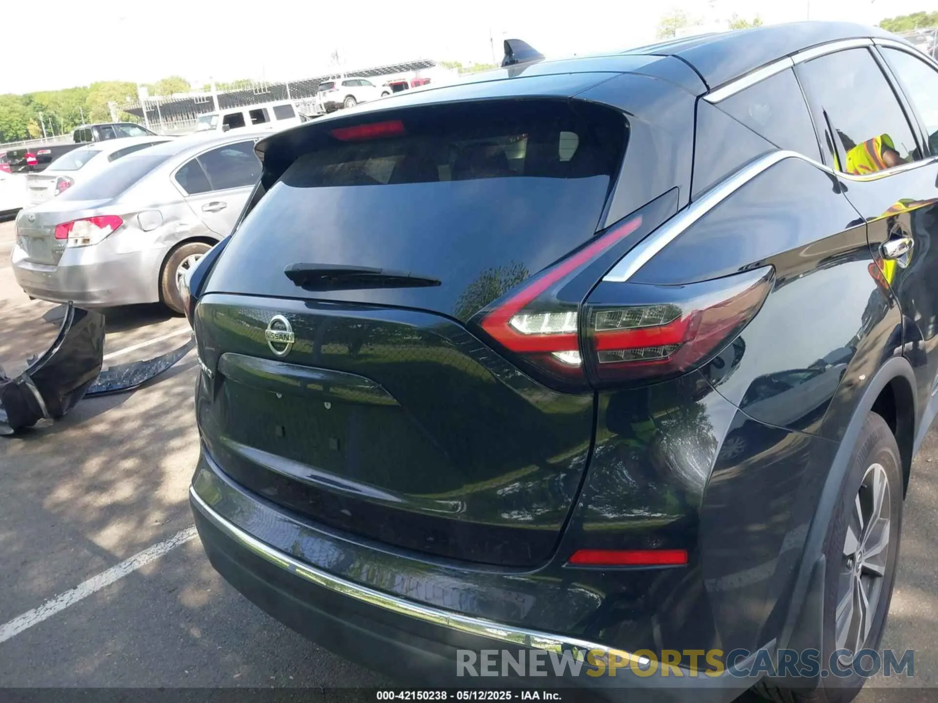 16 Photograph of a damaged car 5N1AZ2AJ5LN108422 NISSAN MURANO 2020