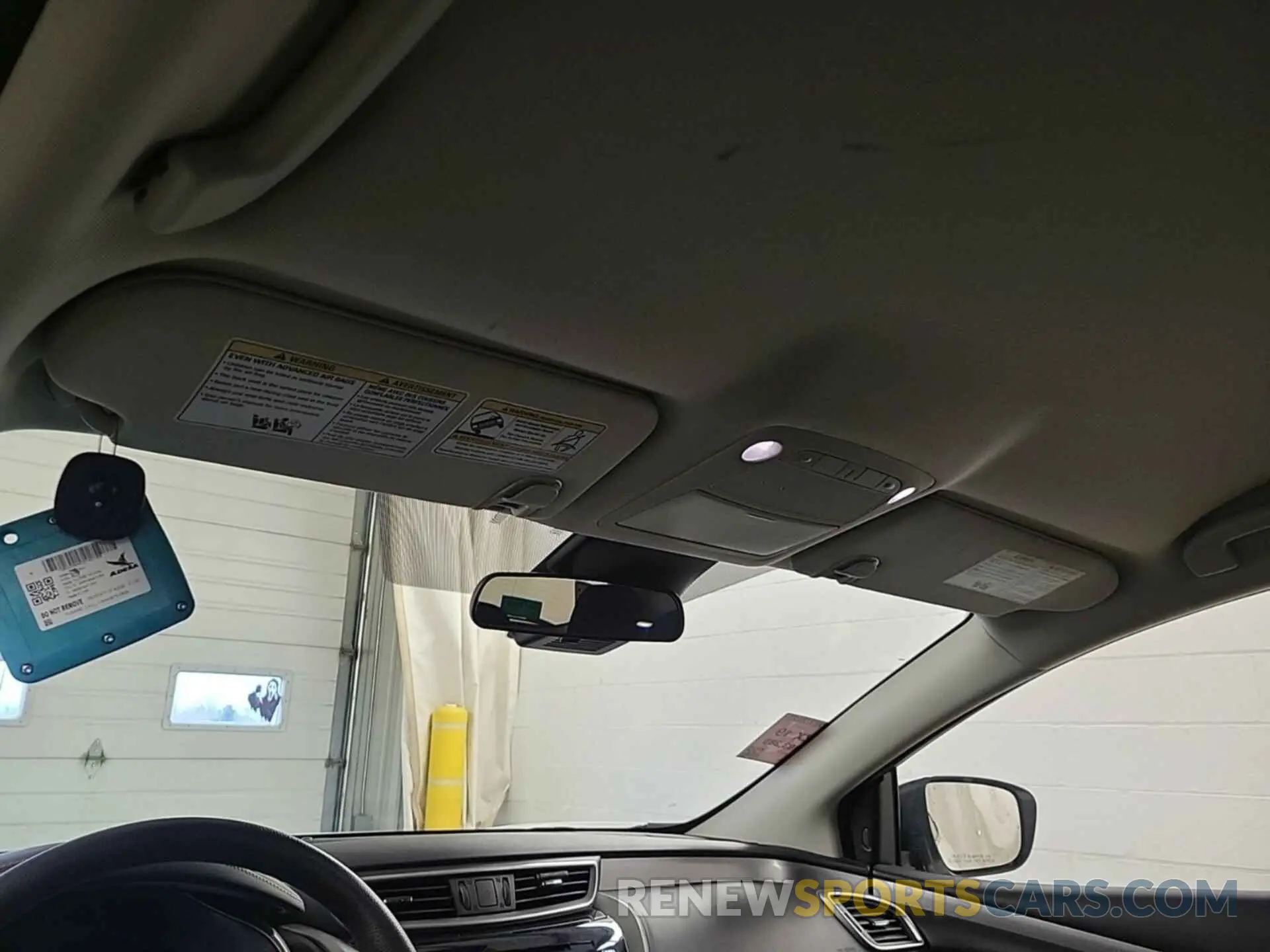 8 Photograph of a damaged car 5N1AZ2ASXLN115570 NISSAN MURANO 2020