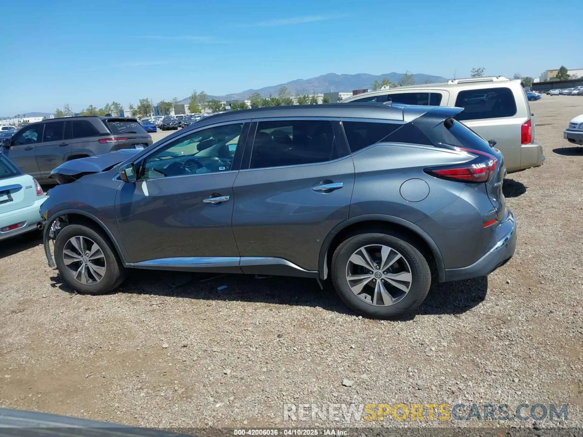 15 Photograph of a damaged car 5N1AZ2BS2LN105890 NISSAN MURANO 2020