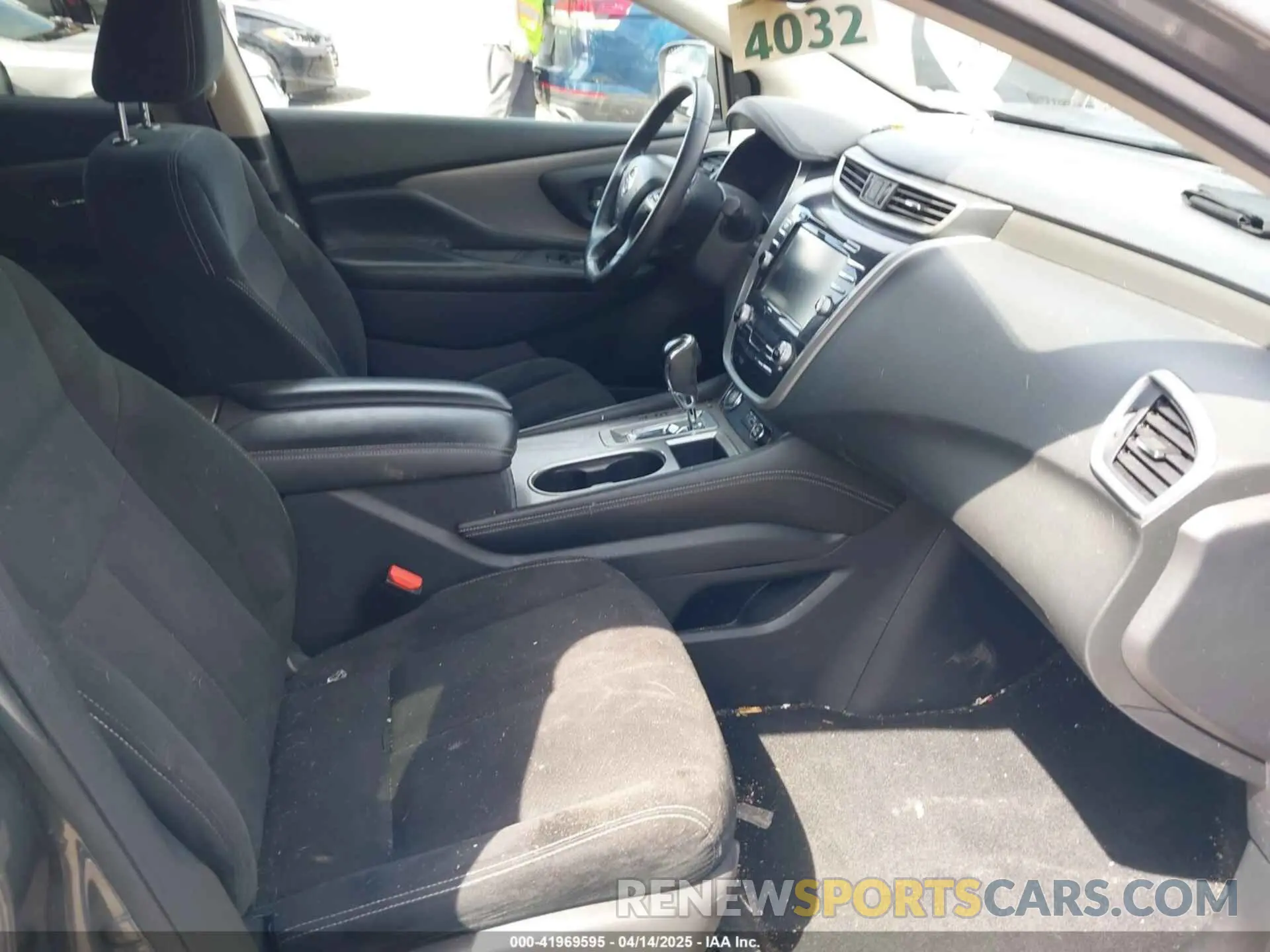 5 Photograph of a damaged car 5N1AZ2BS7LN105075 NISSAN MURANO 2020