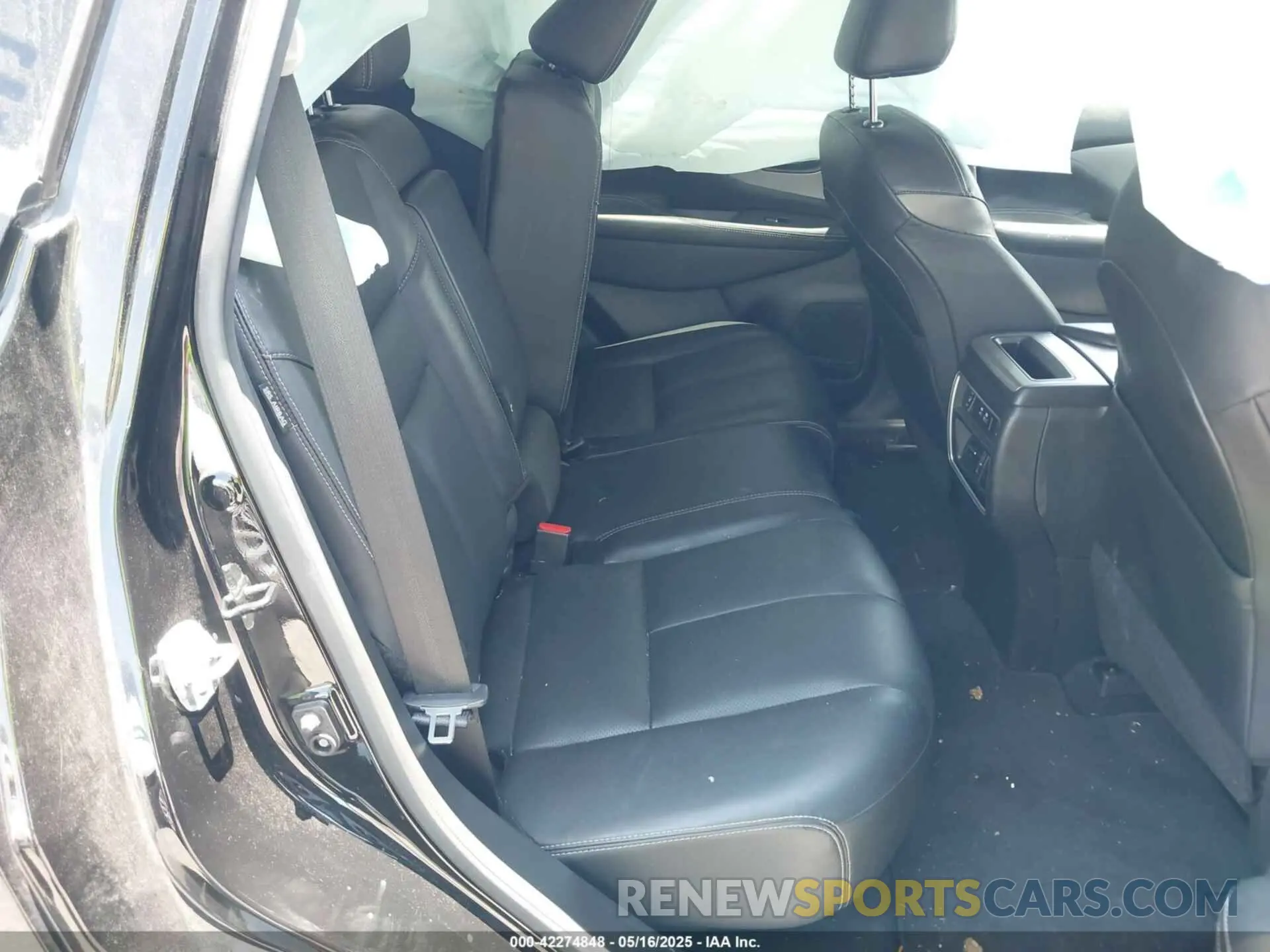 8 Photograph of a damaged car 5N1AZ2CJ5LN153390 NISSAN MURANO 2020