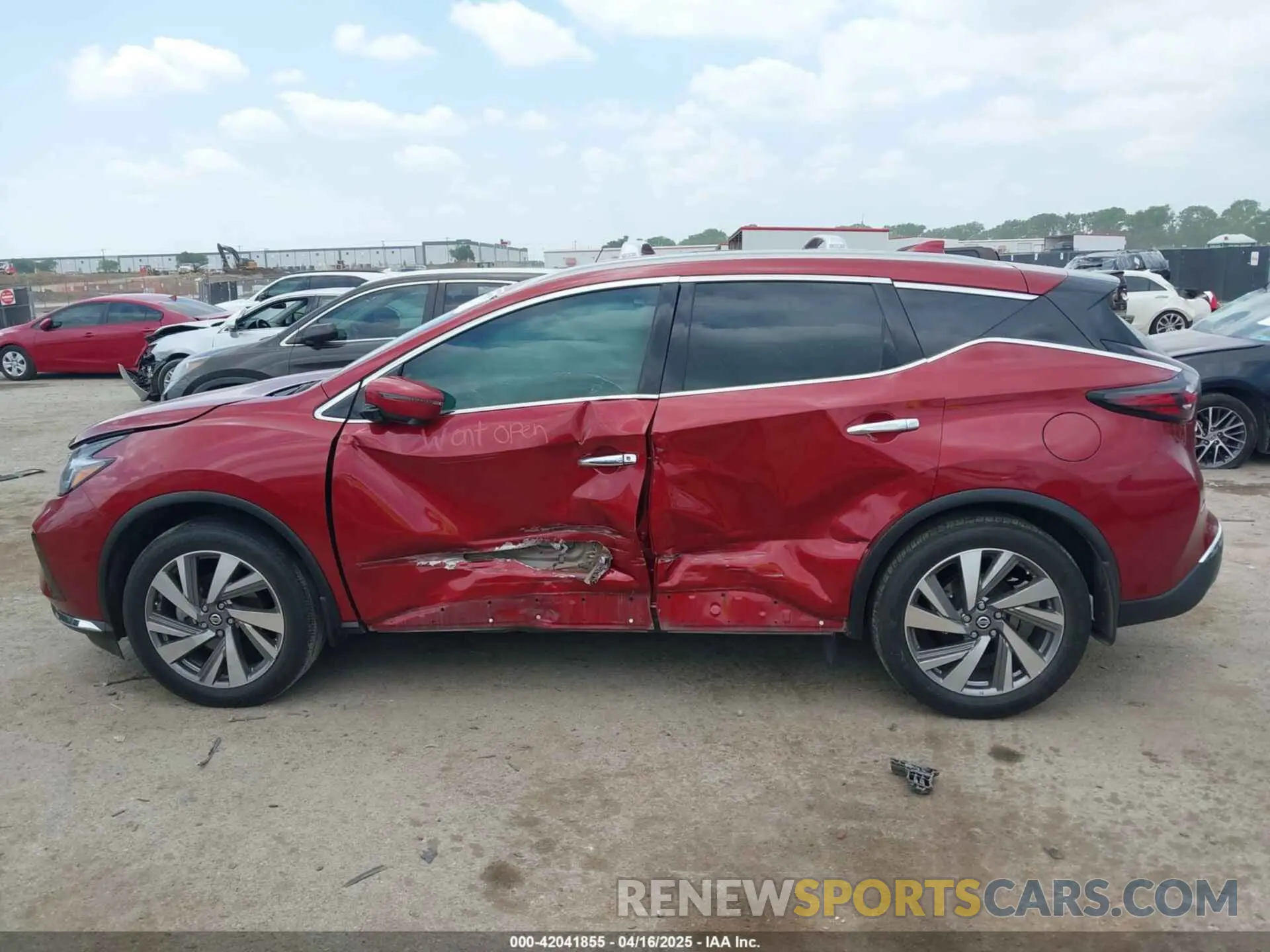 13 Photograph of a damaged car 5N1AZ2CJ7LN133304 NISSAN MURANO 2020