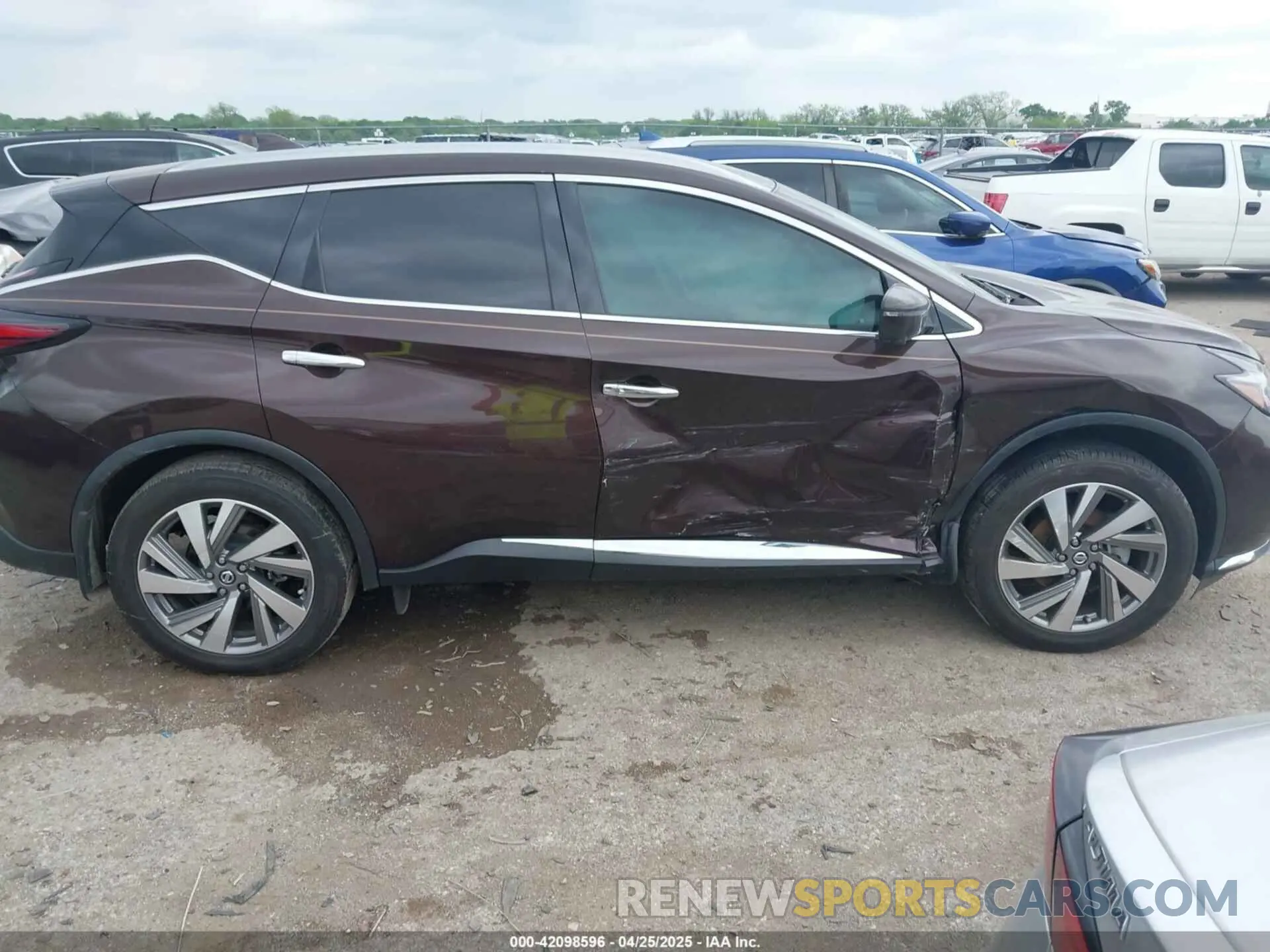 13 Photograph of a damaged car 5N1AZ2CJ8LN128516 NISSAN MURANO 2020
