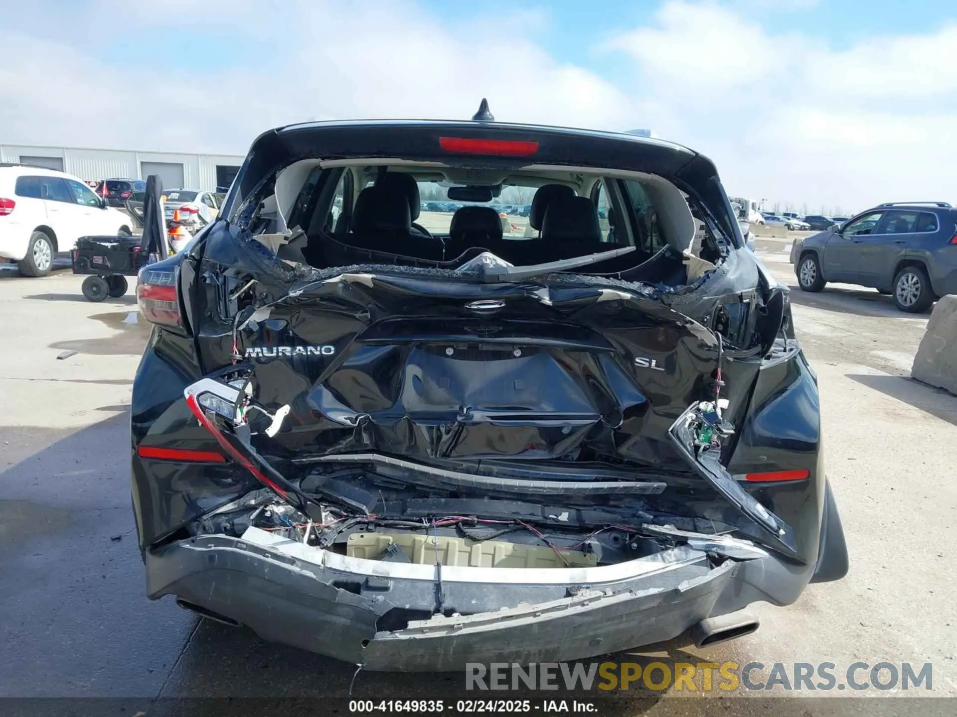 17 Photograph of a damaged car 5N1AZ2CJ8LN164061 NISSAN MURANO 2020