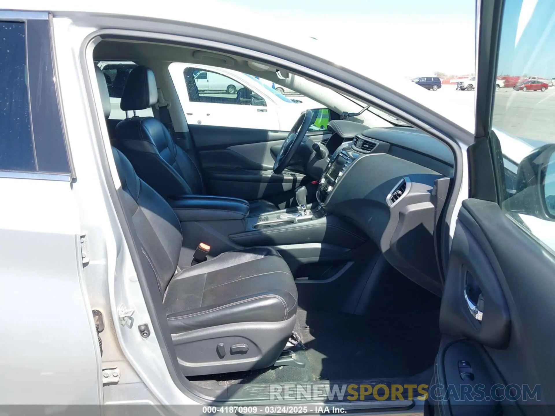 5 Photograph of a damaged car 5N1AZ2CS7LN175805 NISSAN MURANO 2020