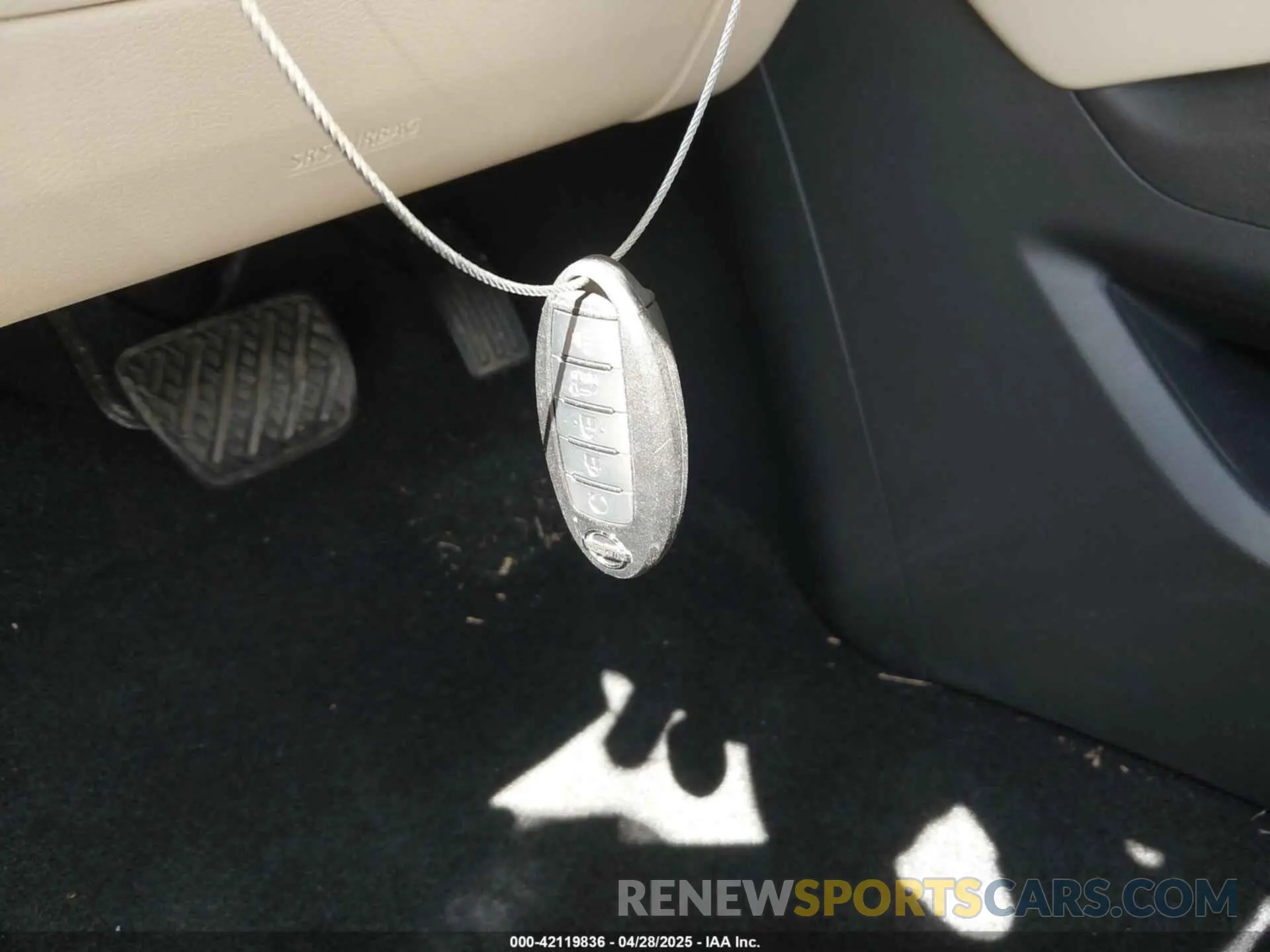 11 Photograph of a damaged car 5N1AZ2DJ3LN115526 NISSAN MURANO 2020