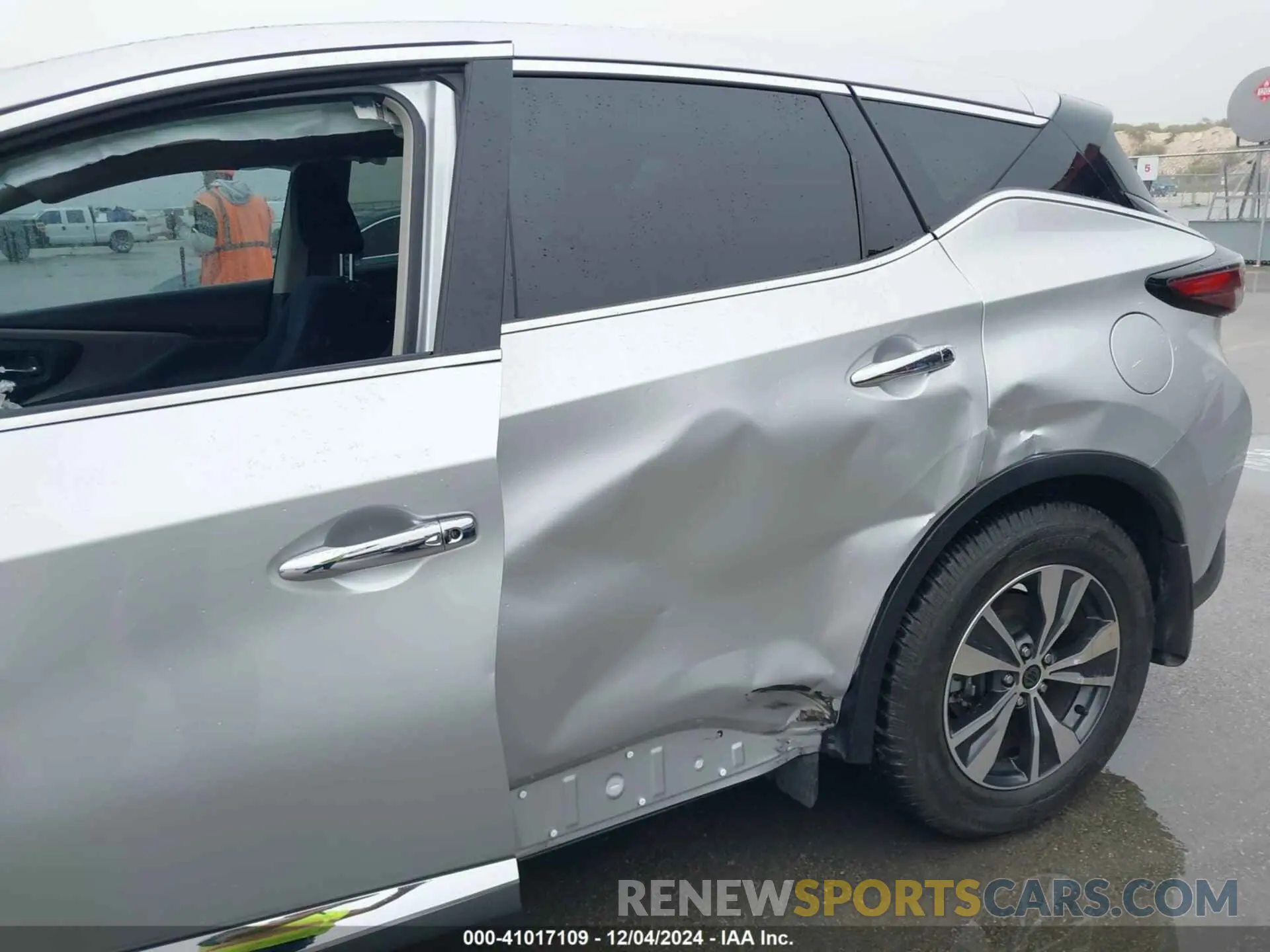 18 Photograph of a damaged car 5N1AZ2AJ2MC122453 NISSAN MURANO 2021