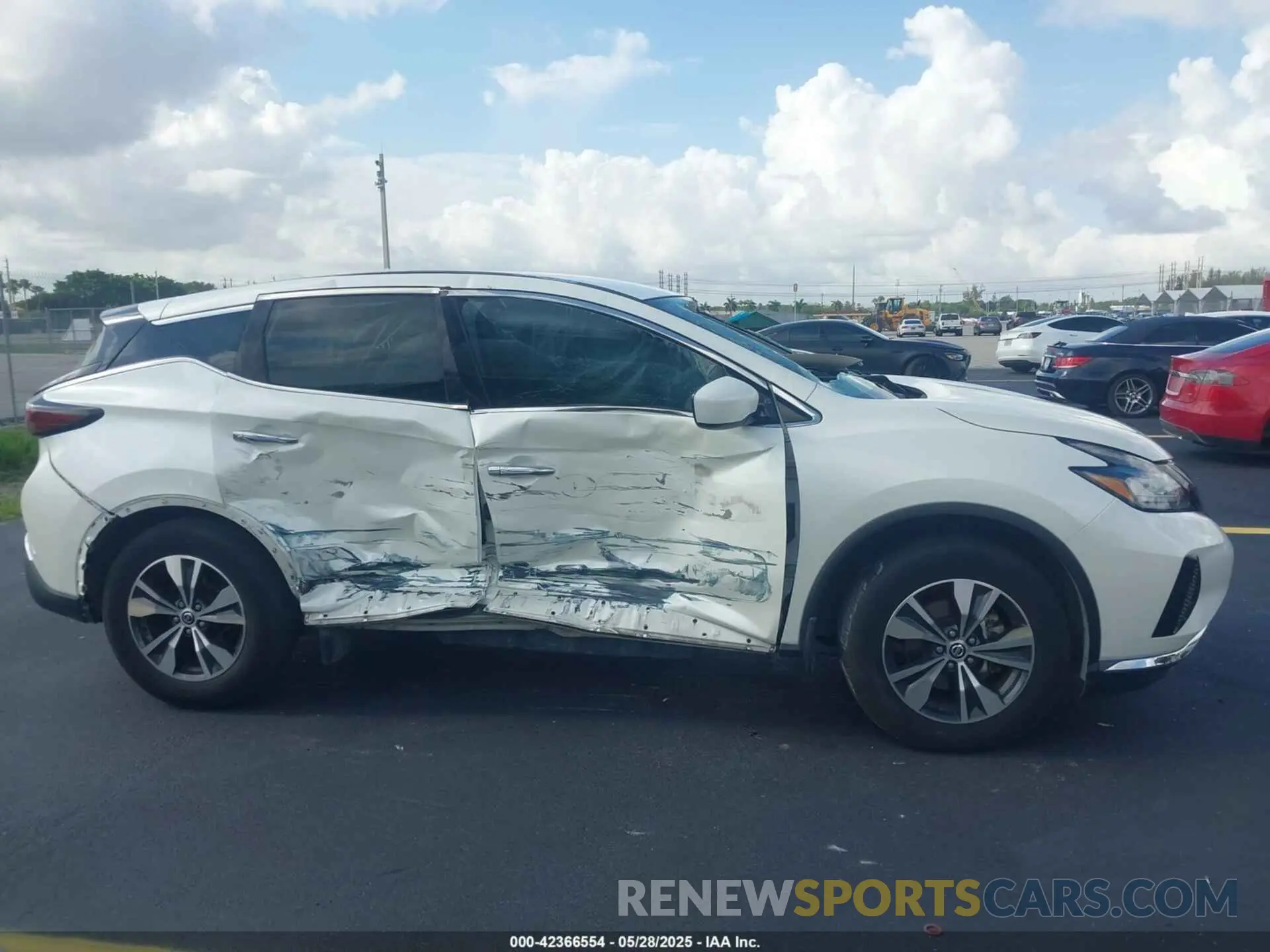 13 Photograph of a damaged car 5N1AZ2AJ5MC104870 NISSAN MURANO 2021