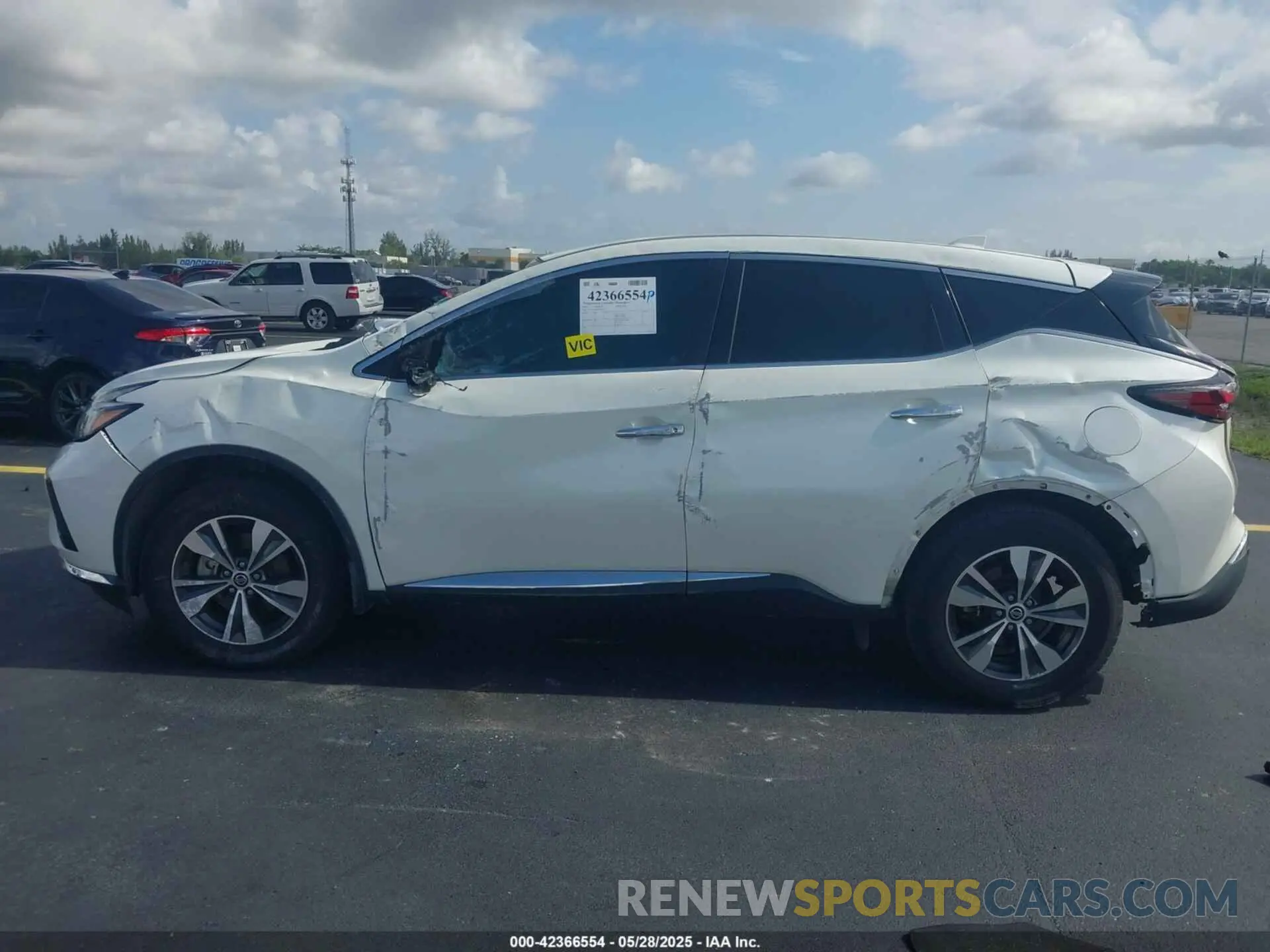 14 Photograph of a damaged car 5N1AZ2AJ5MC104870 NISSAN MURANO 2021