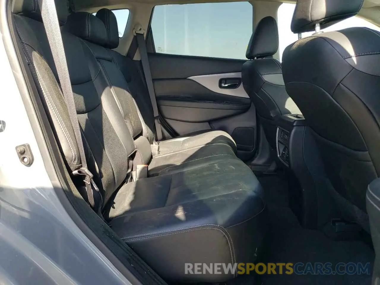 11 Photograph of a damaged car 5N1AZ2CJ1MC116561 NISSAN MURANO 2021