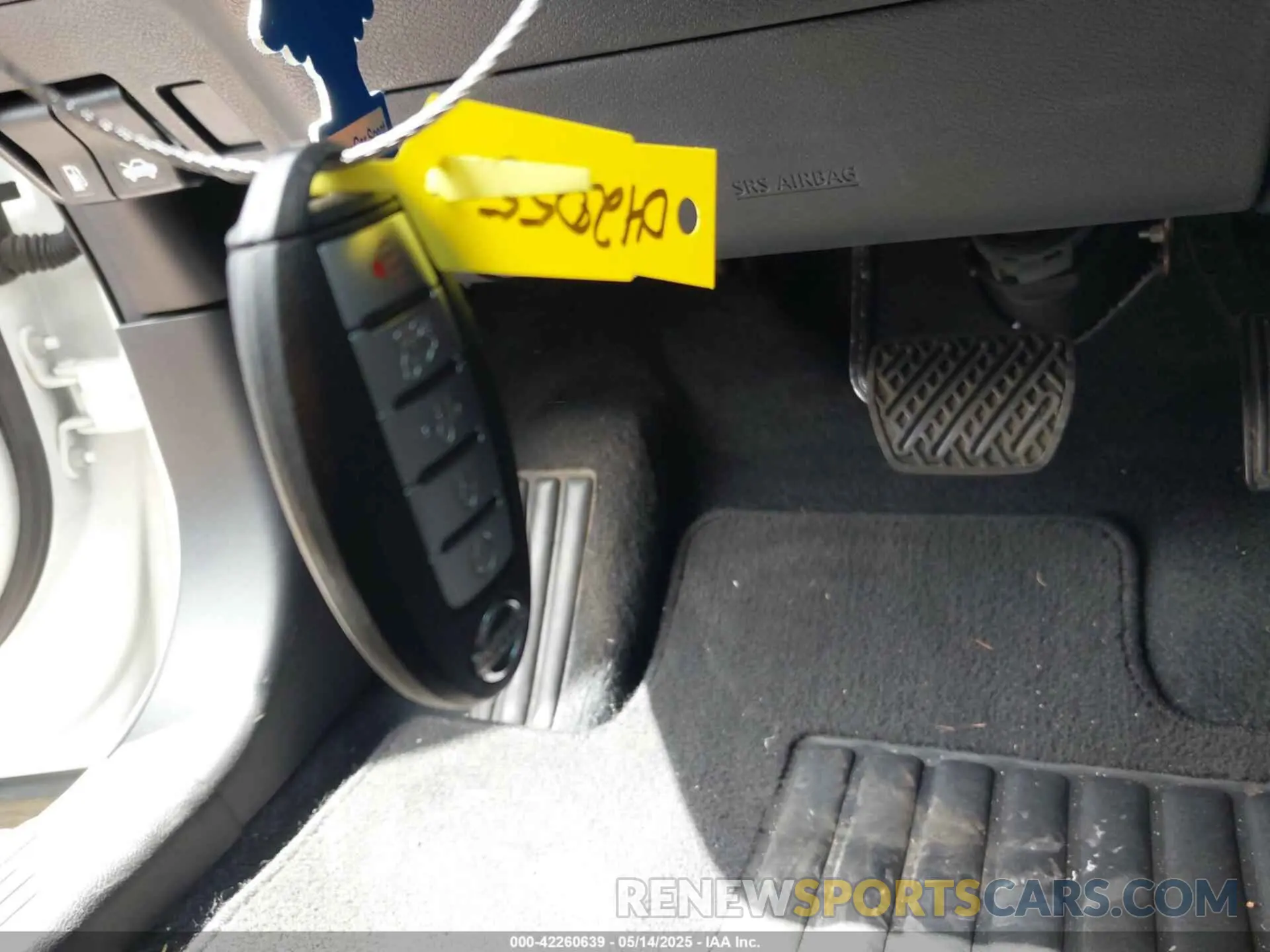11 Photograph of a damaged car 5N1AZ2CJ2MC103785 NISSAN MURANO 2021
