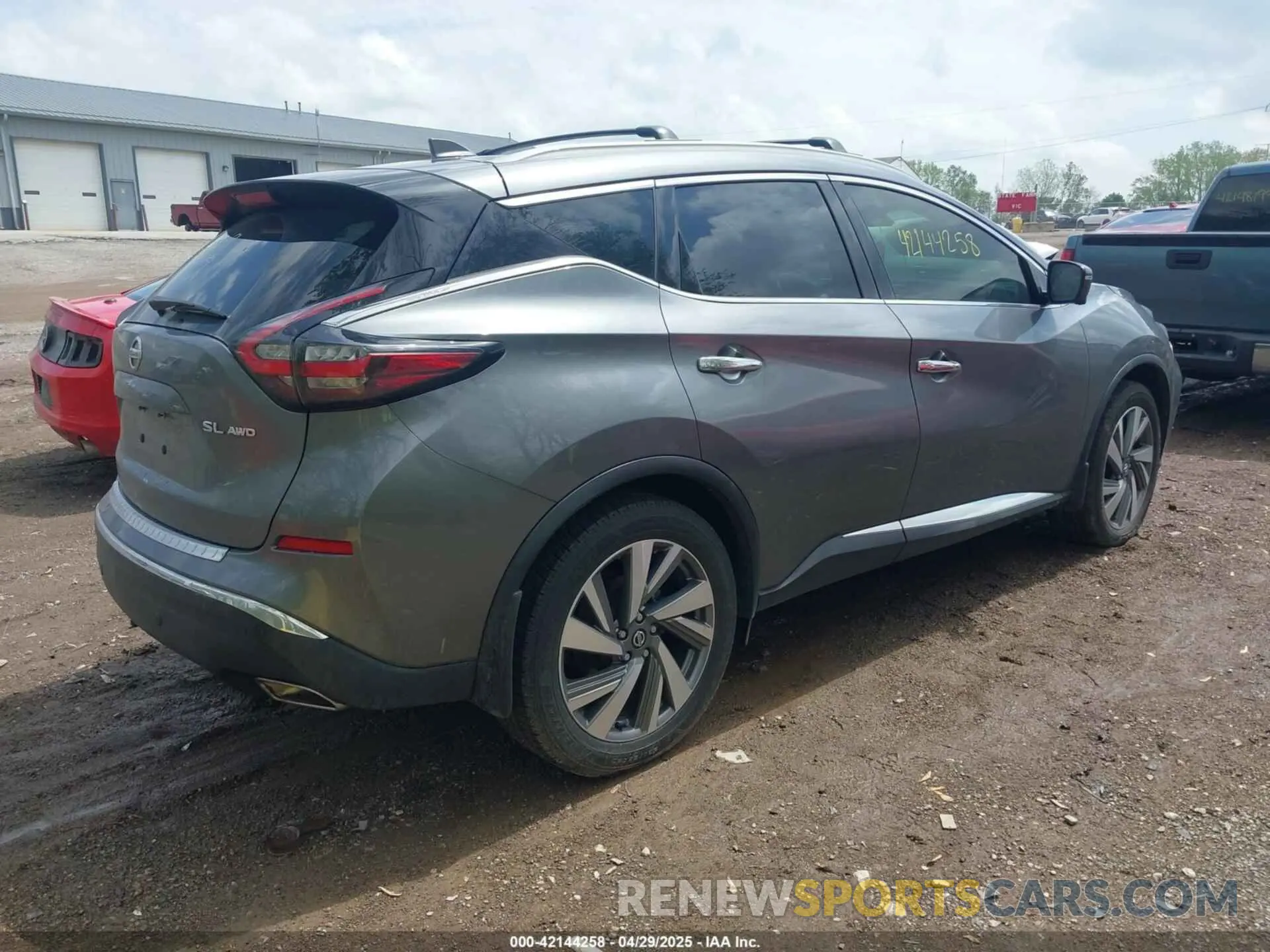4 Photograph of a damaged car 5N1AZ2CS6MC101806 NISSAN MURANO 2021