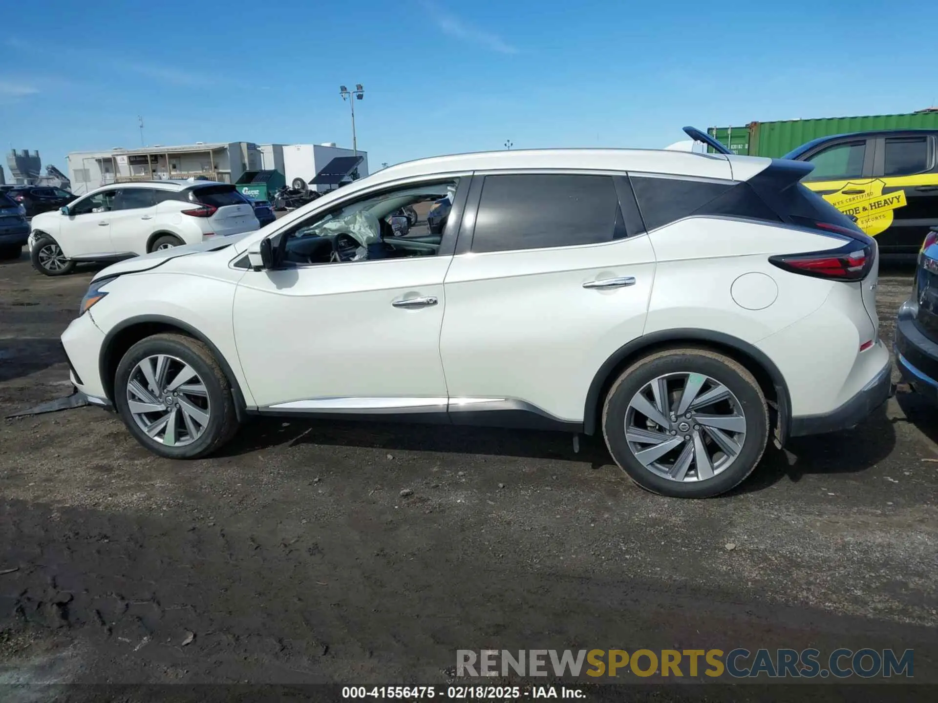 14 Photograph of a damaged car 5N1AZ2CSXMC146599 NISSAN MURANO 2021