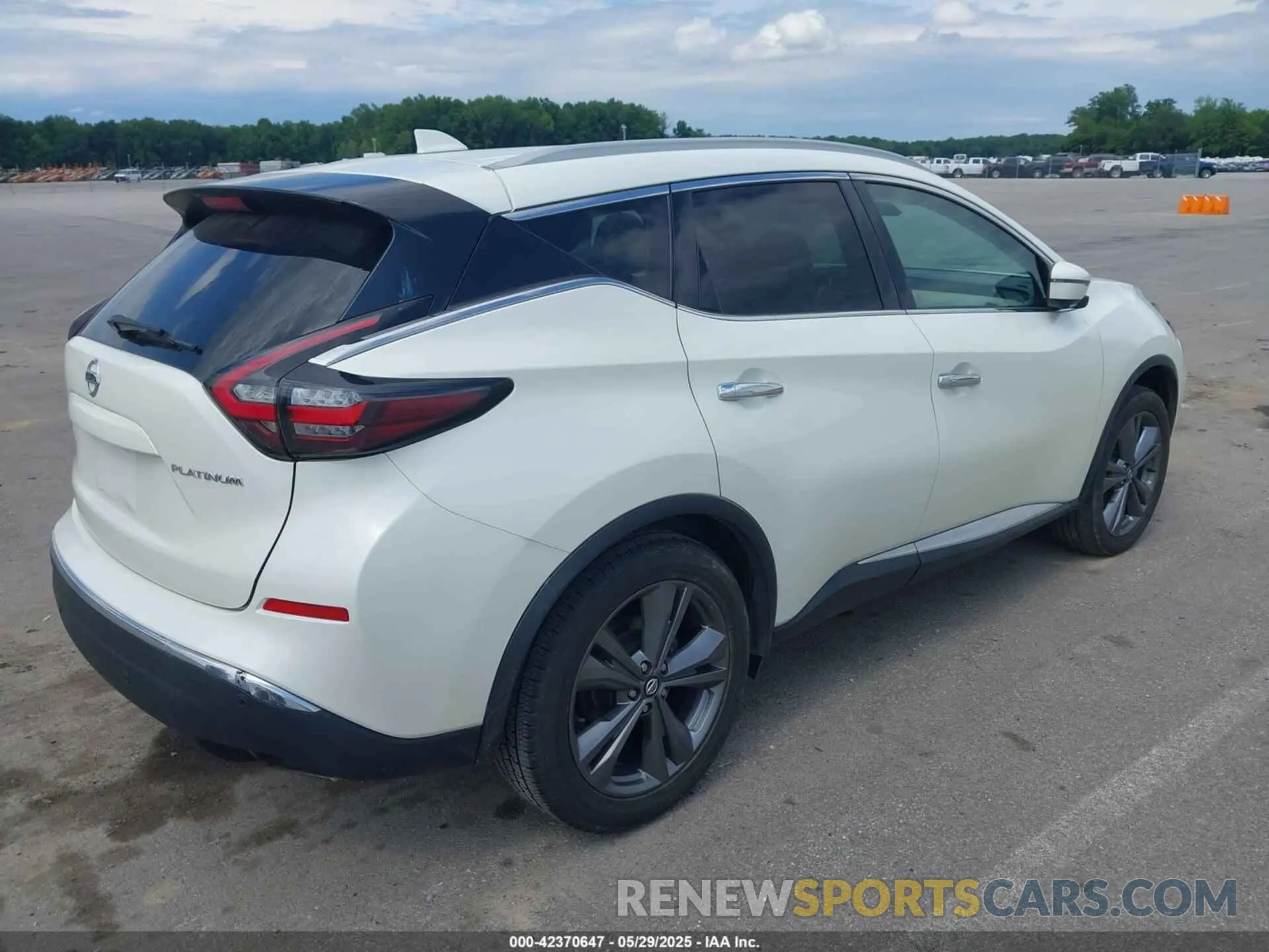 4 Photograph of a damaged car 5N1AZ2DJ1MC107034 NISSAN MURANO 2021