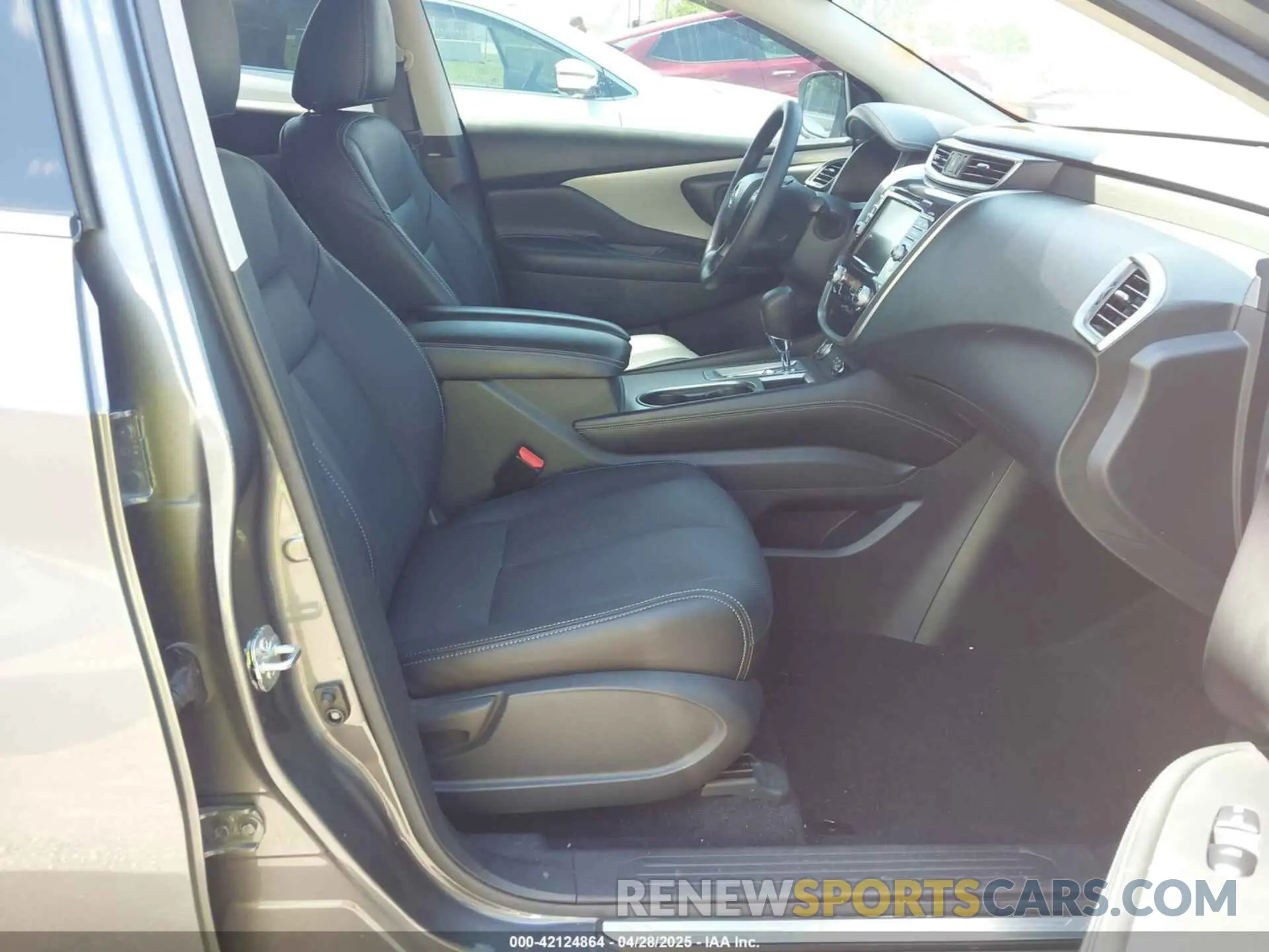 5 Photograph of a damaged car 5N1AZ2AJ1NC121554 NISSAN MURANO 2022