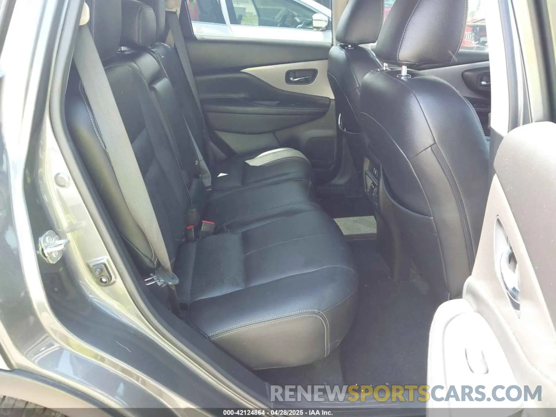 8 Photograph of a damaged car 5N1AZ2AJ1NC121554 NISSAN MURANO 2022