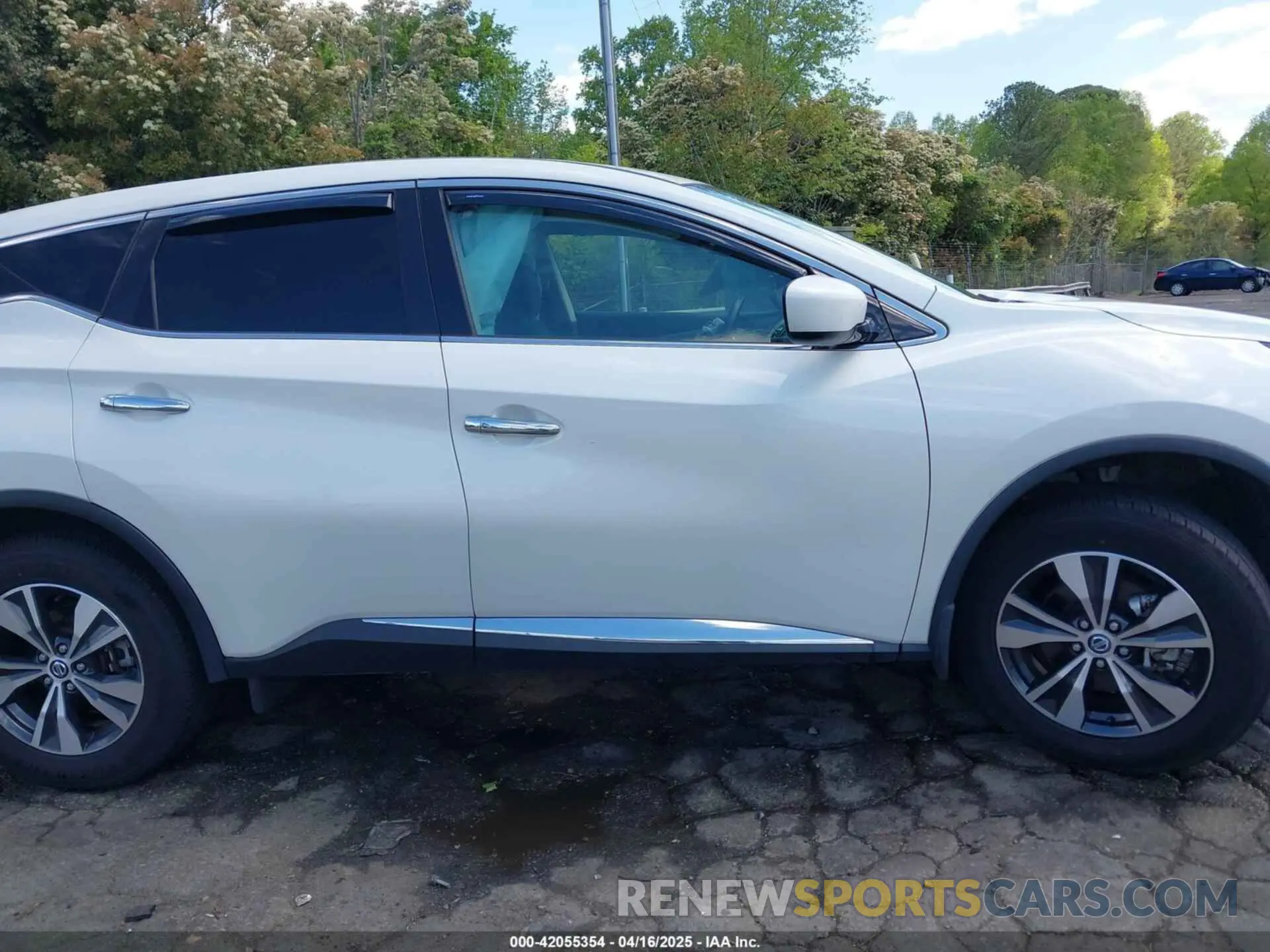 13 Photograph of a damaged car 5N1AZ2AS0NC115785 NISSAN MURANO 2022
