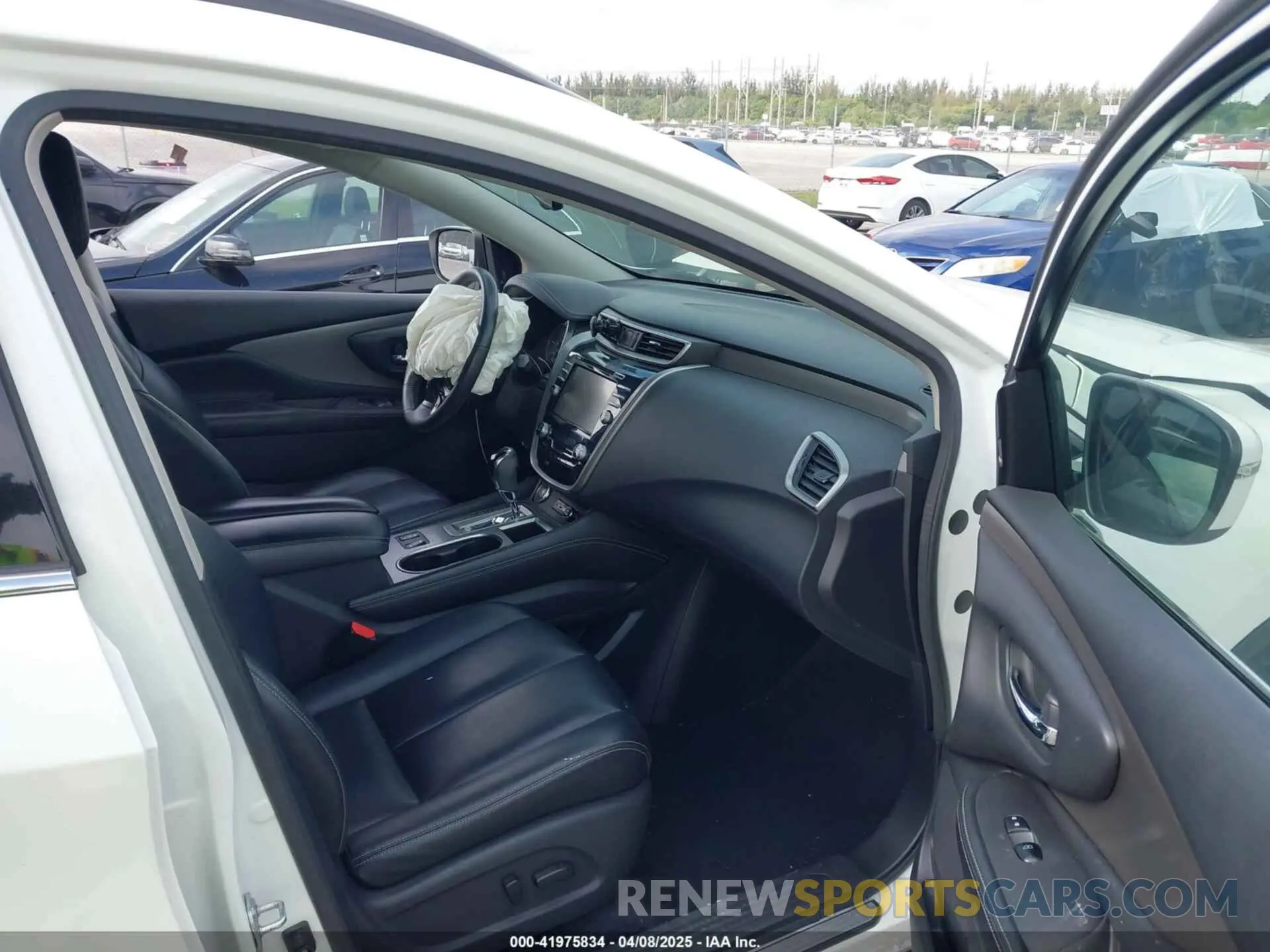 5 Photograph of a damaged car 5N1AZ2BJ3NC117536 NISSAN MURANO 2022