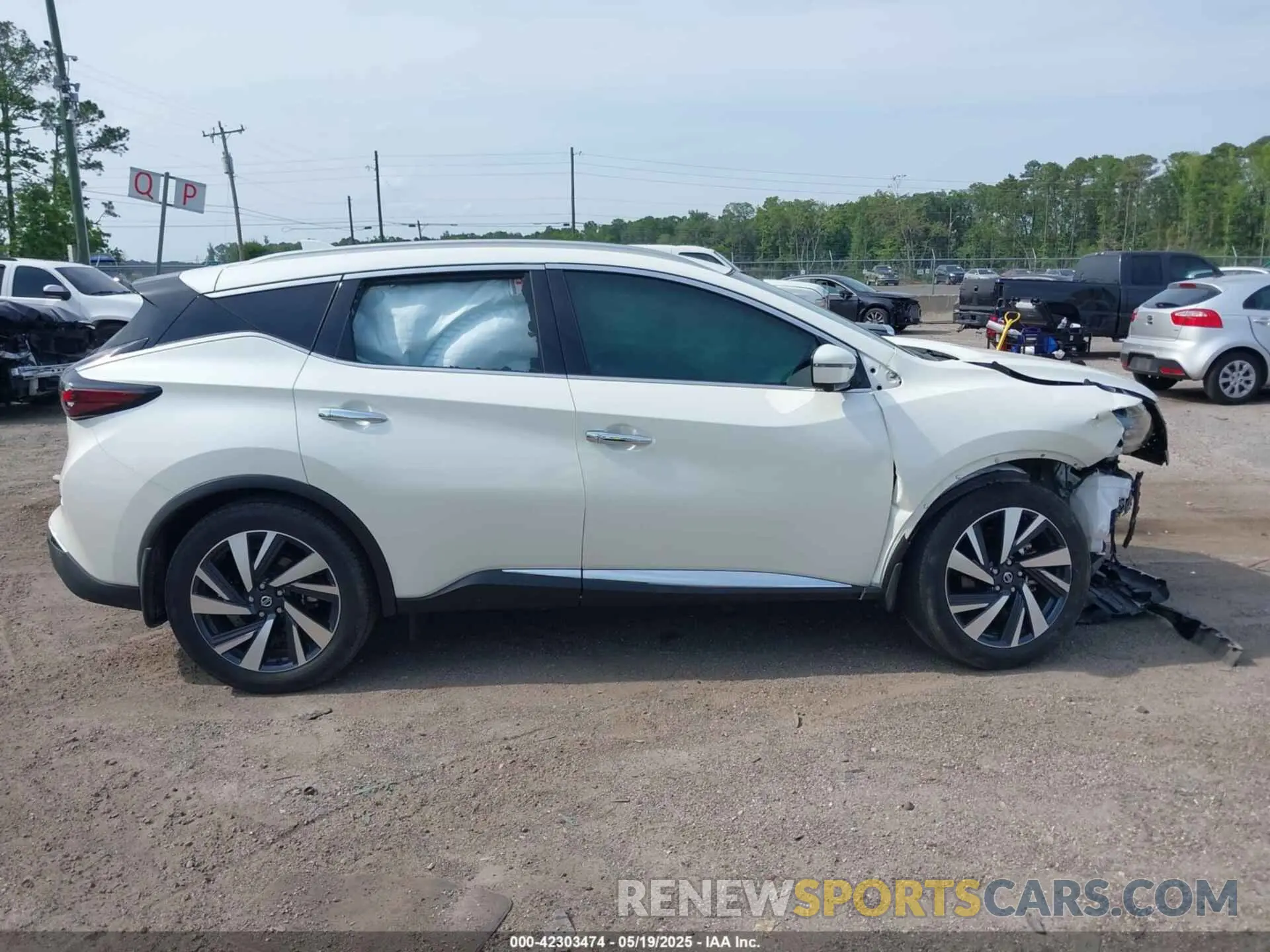 13 Photograph of a damaged car 5N1AZ2CJ7NC115996 NISSAN MURANO 2022