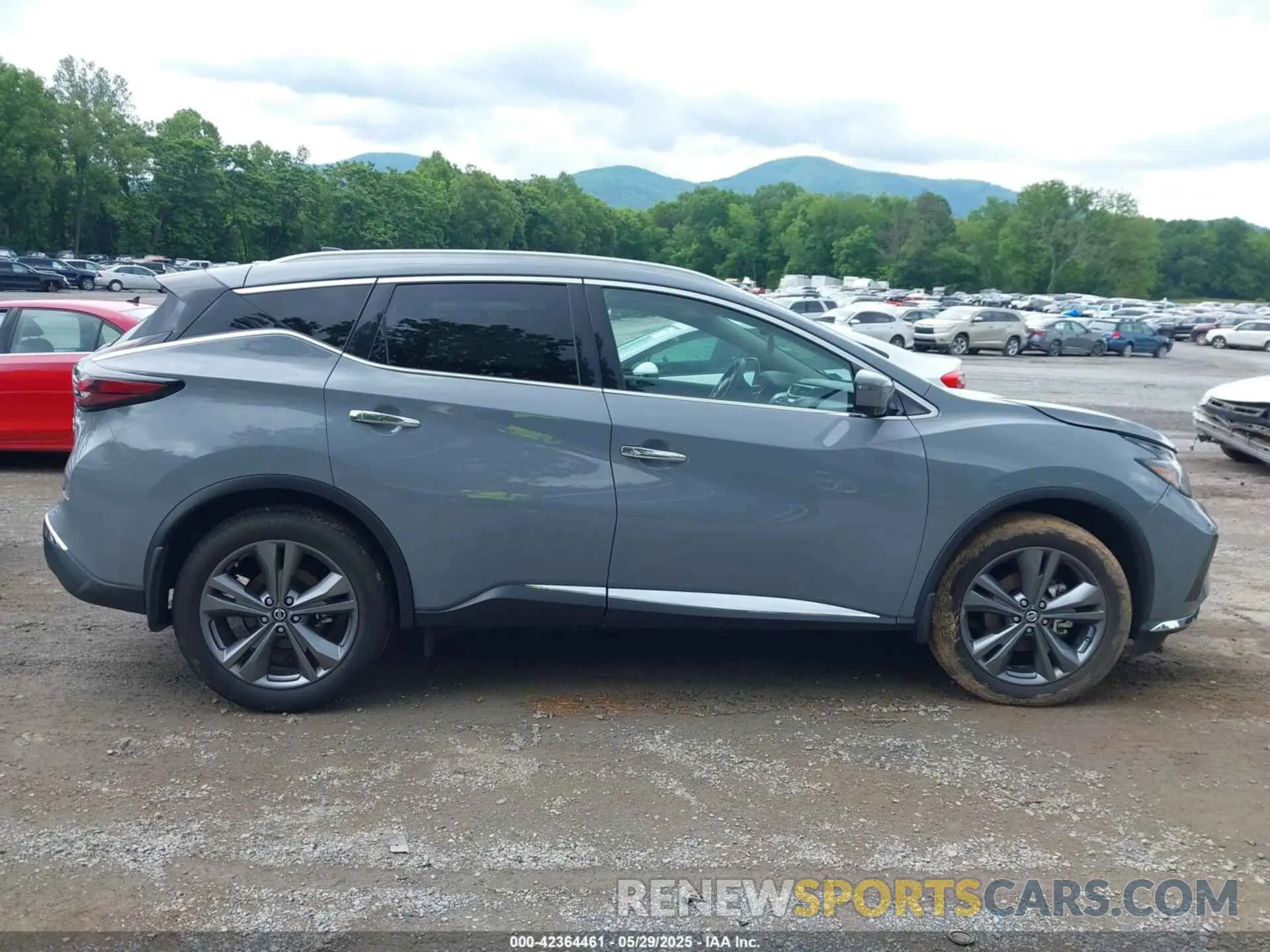 13 Photograph of a damaged car 5N1AZ2DS2NC125679 NISSAN MURANO 2022