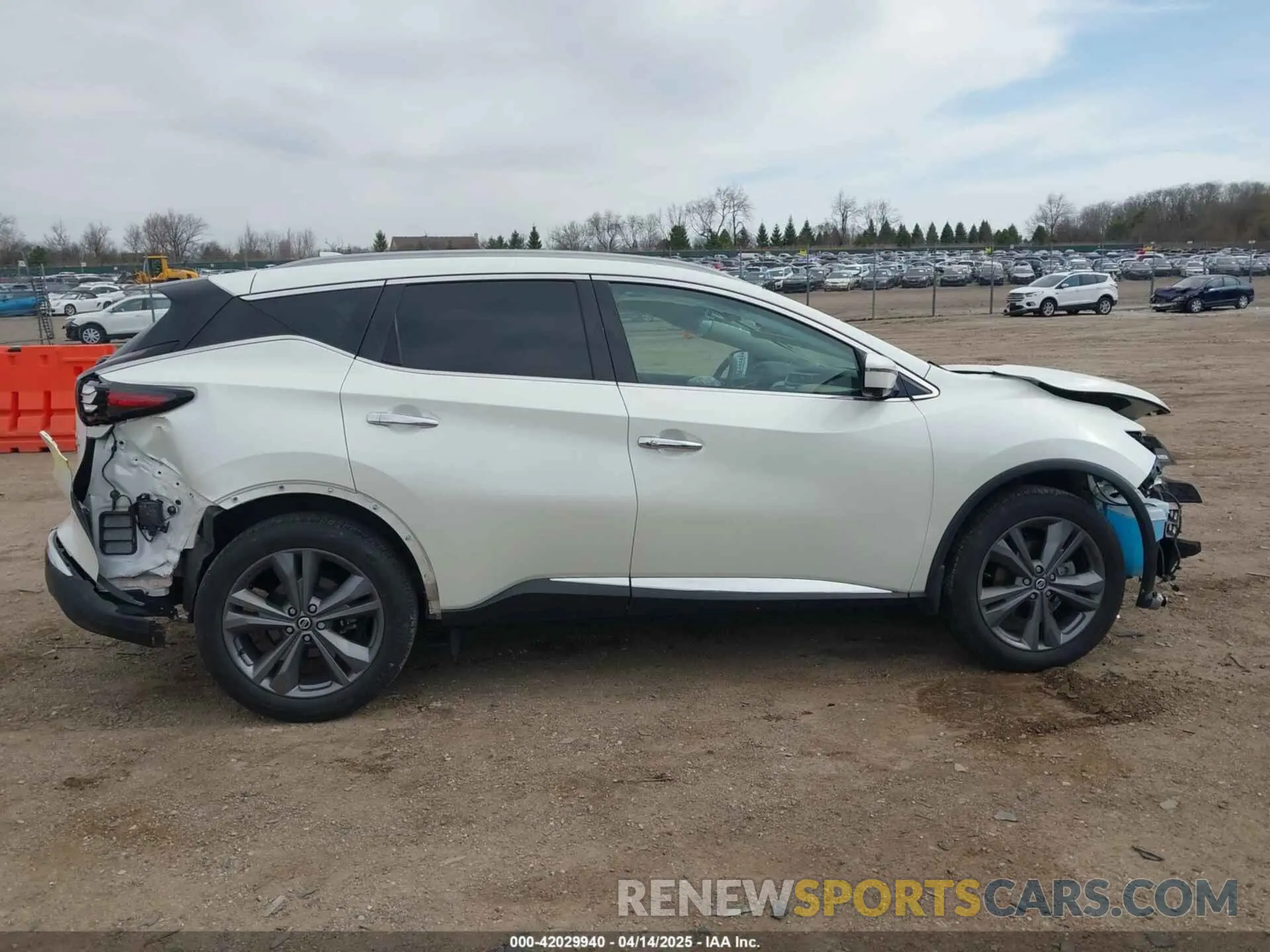 13 Photograph of a damaged car 5N1AZ2DSXNC112047 NISSAN MURANO 2022