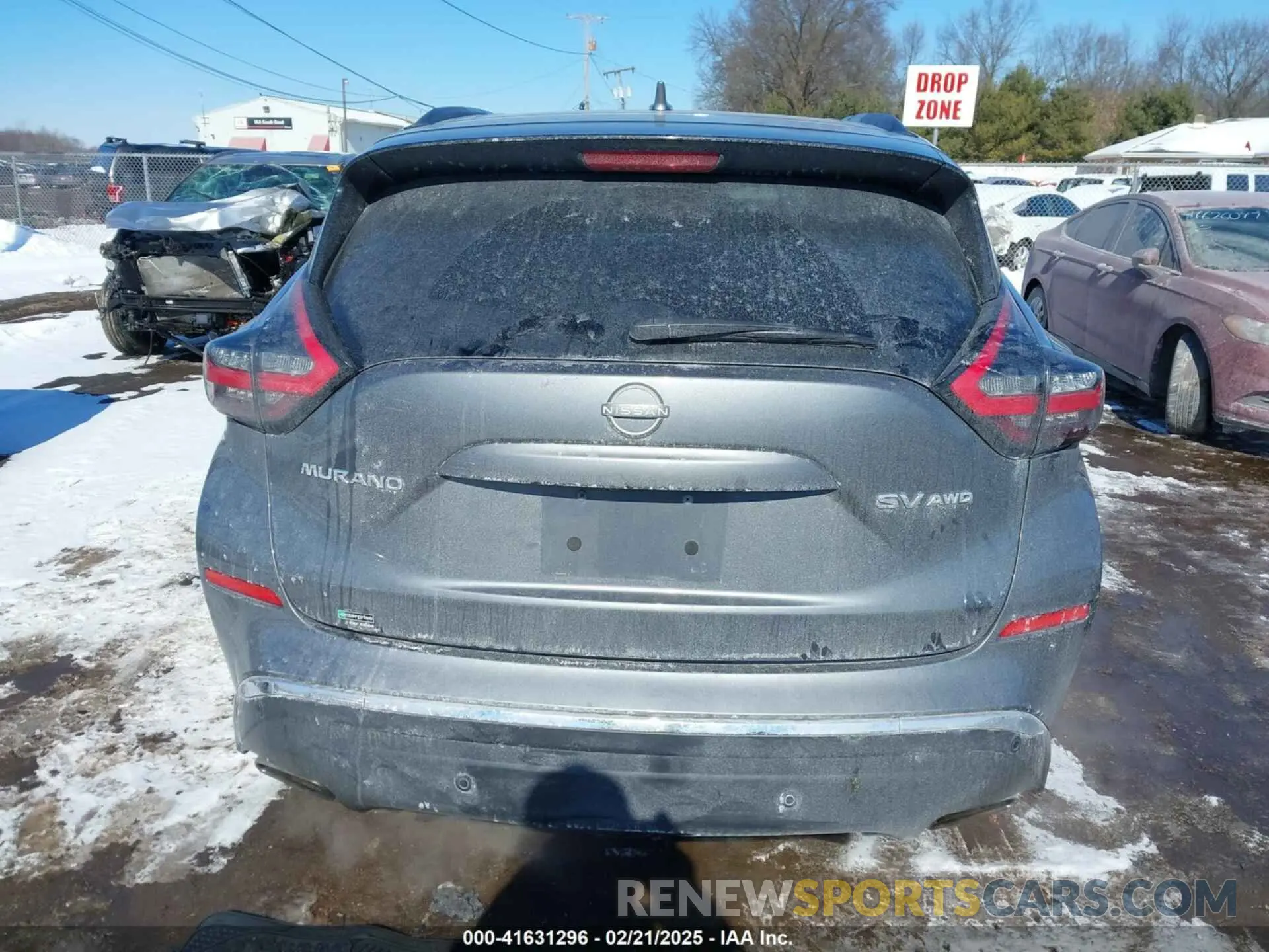 17 Photograph of a damaged car 5N1AZ2BS7PC123187 NISSAN MURANO 2023
