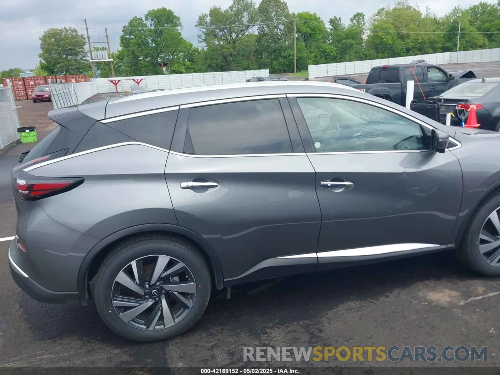 13 Photograph of a damaged car 5N1AZ2CJ0PC128284 NISSAN MURANO 2023