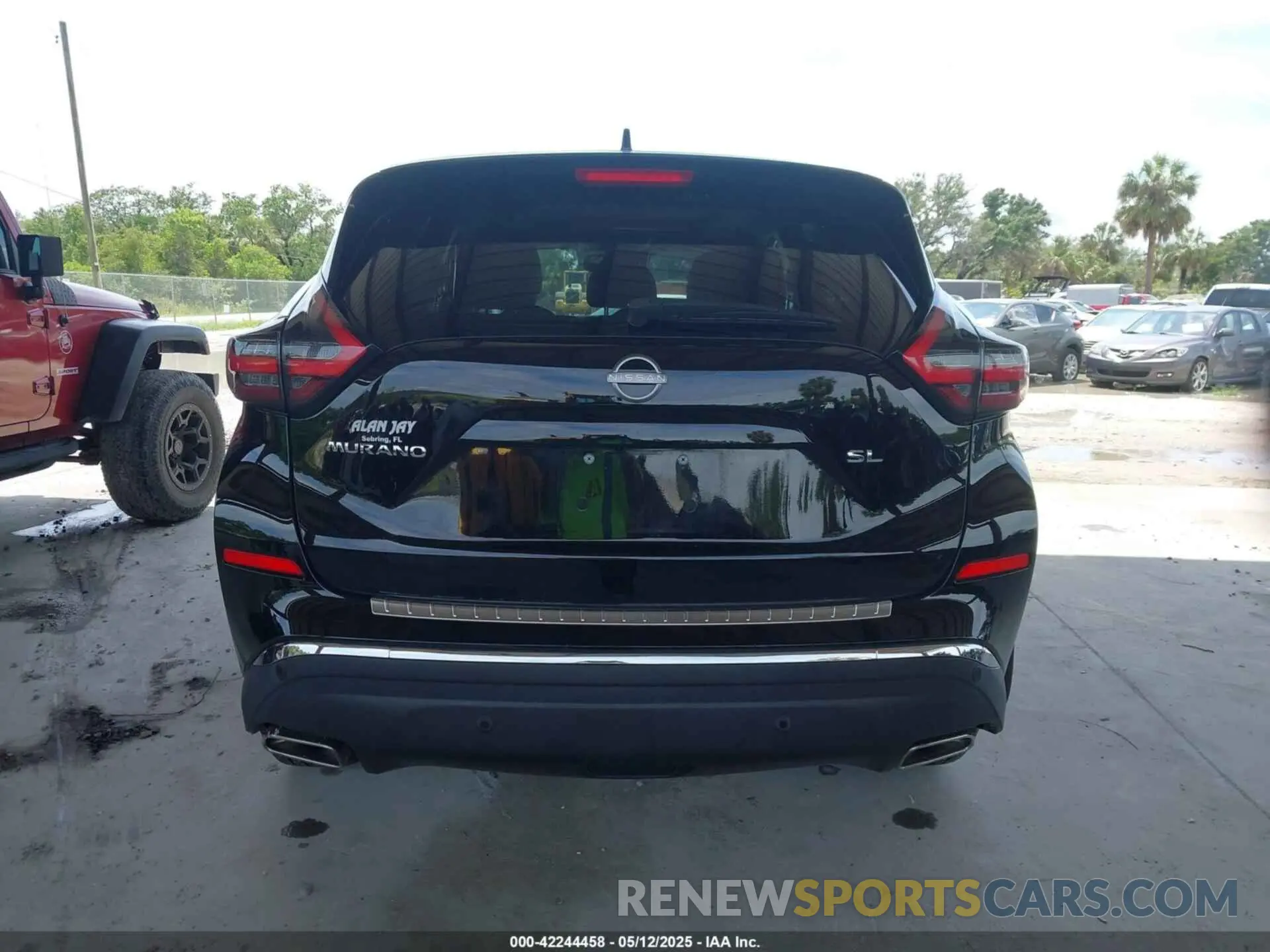 16 Photograph of a damaged car 5N1AZ2CJ2PC142607 NISSAN MURANO 2023