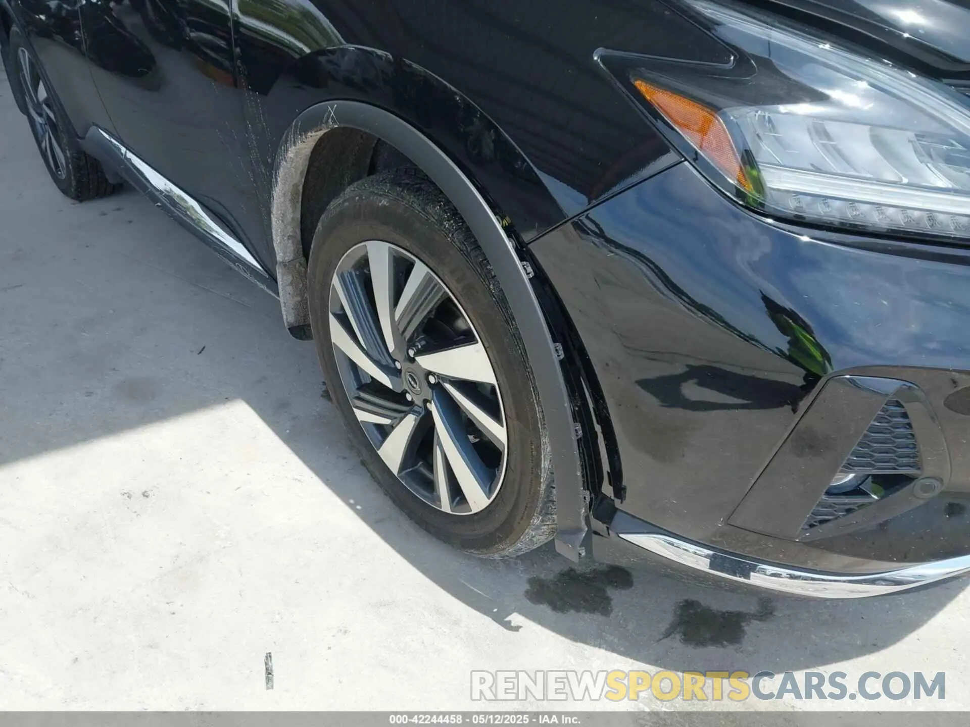18 Photograph of a damaged car 5N1AZ2CJ2PC142607 NISSAN MURANO 2023