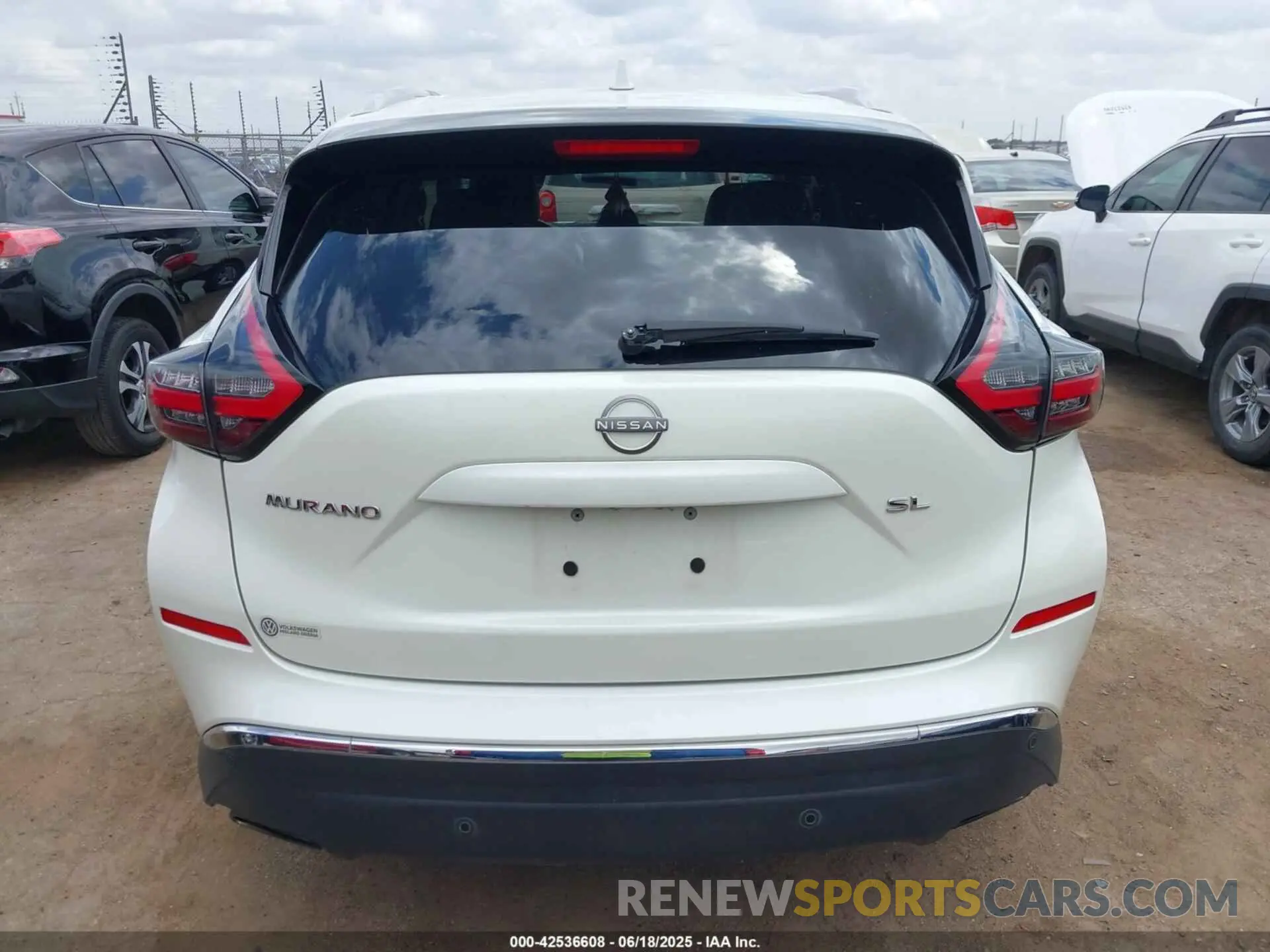 16 Photograph of a damaged car 5N1AZ2CJ4PC122679 NISSAN MURANO 2023