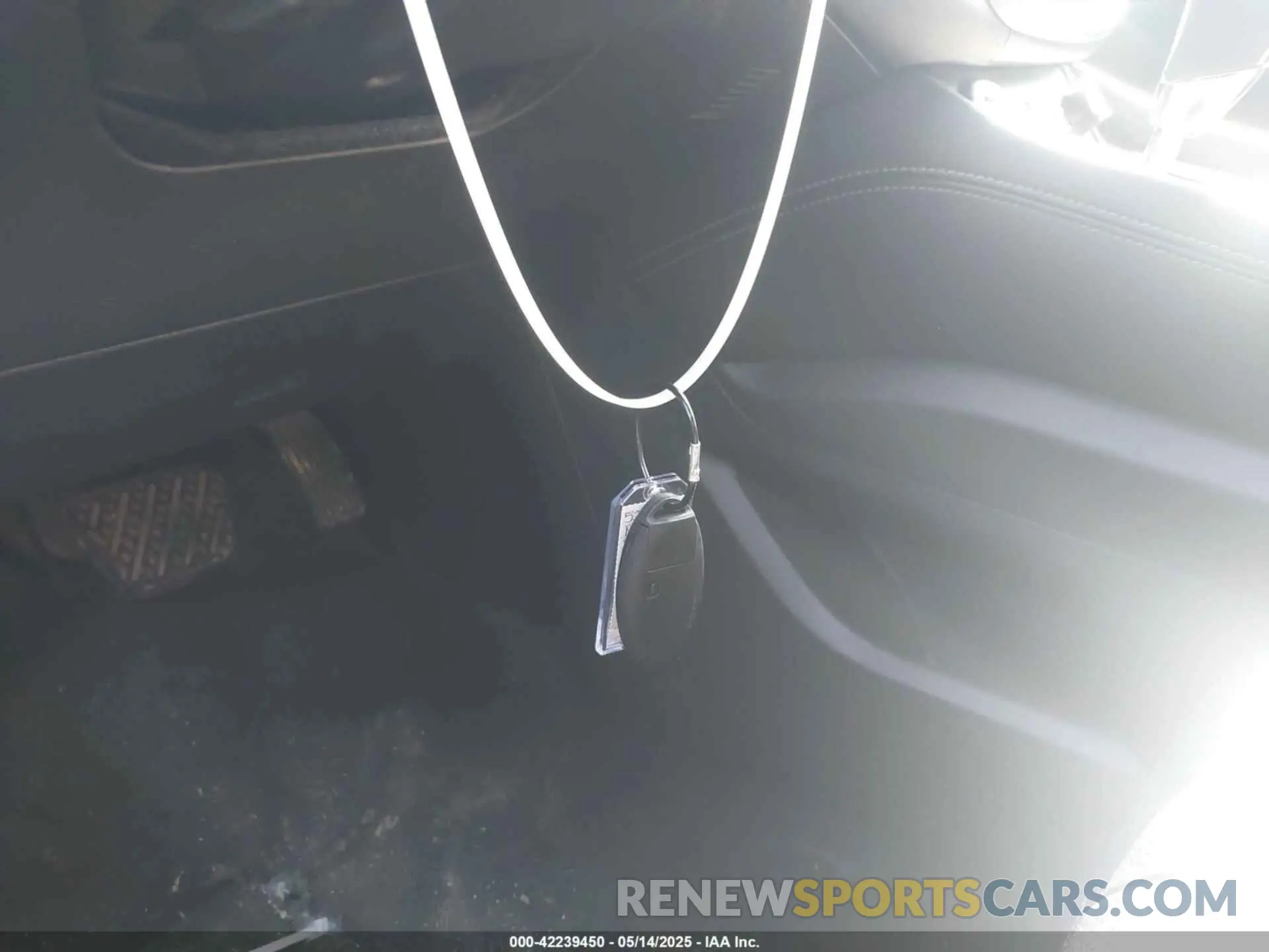 17 Photograph of a damaged car 5N1AZ2CJ6PC131299 NISSAN MURANO 2023