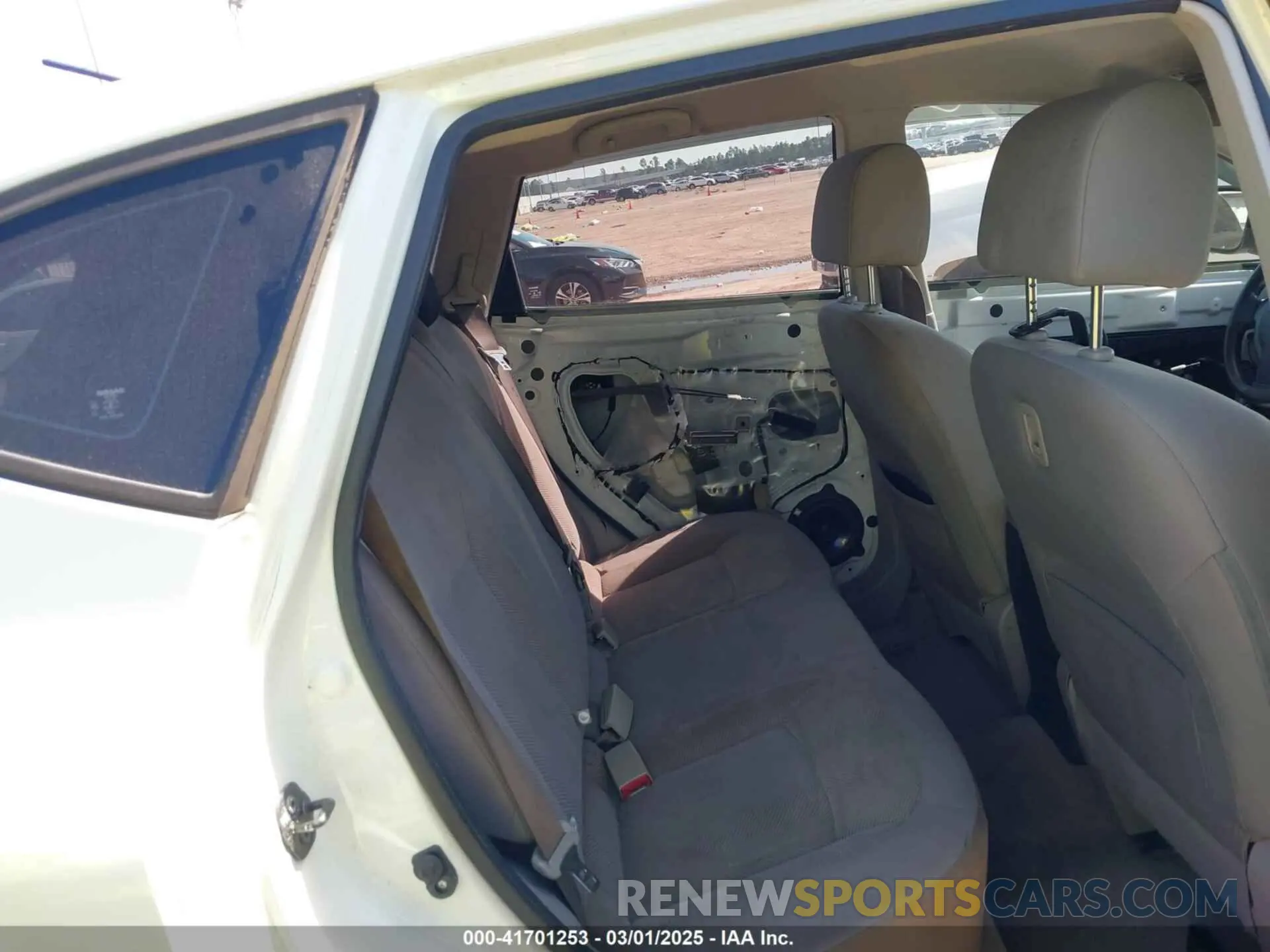 8 Photograph of a damaged car 5N1AZ2CJ8RC126804 NISSAN MURANO 2024