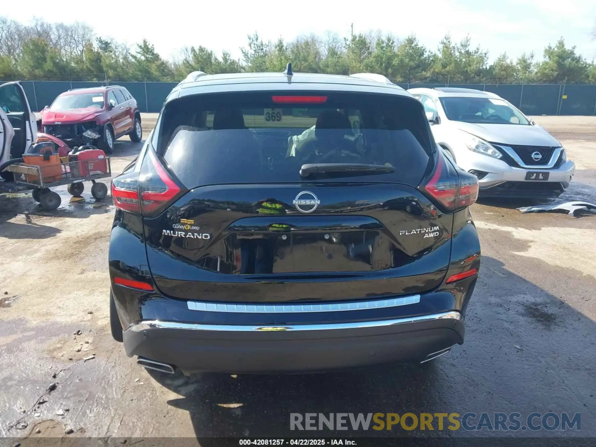 17 Photograph of a damaged car 5N1AZ2DS0RC114296 NISSAN MURANO 2024