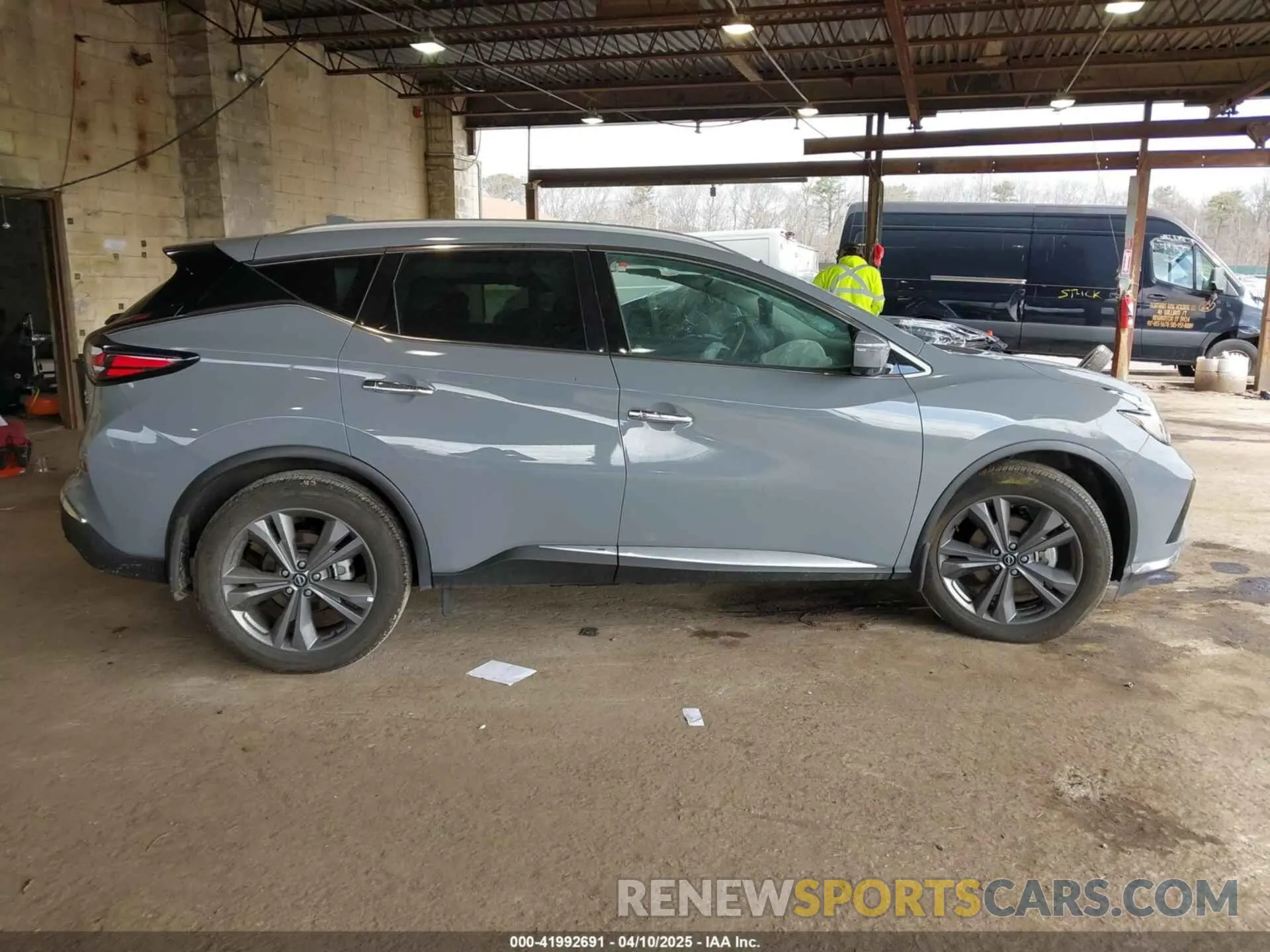 14 Photograph of a damaged car 5N1AZ2DS4RC104967 NISSAN MURANO 2024