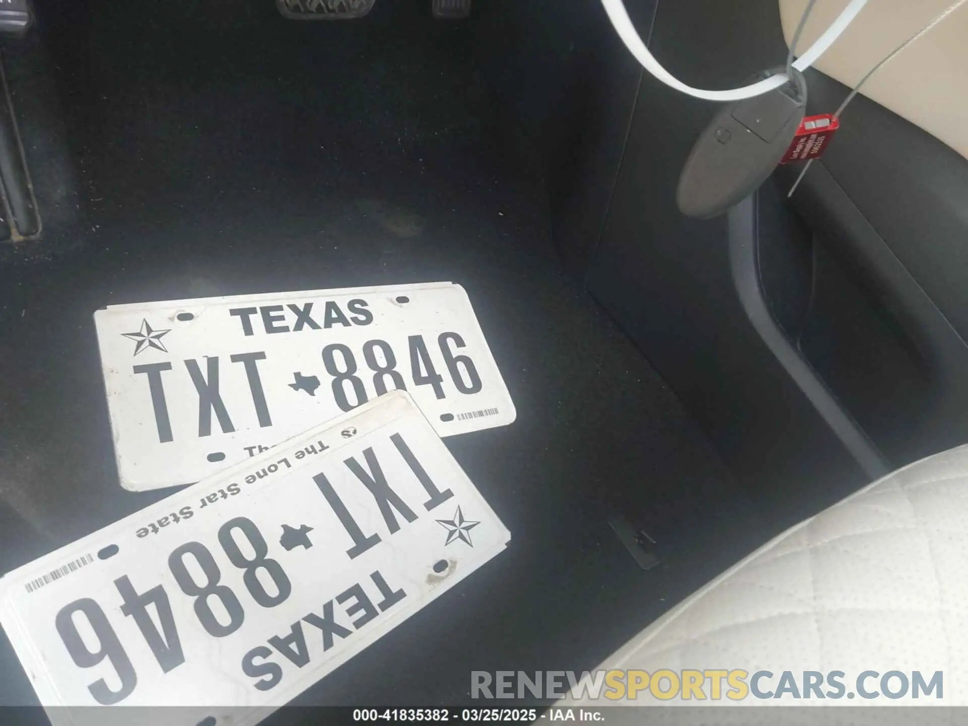11 Photograph of a damaged car 5N1AZ2DS5RC108736 NISSAN MURANO 2024