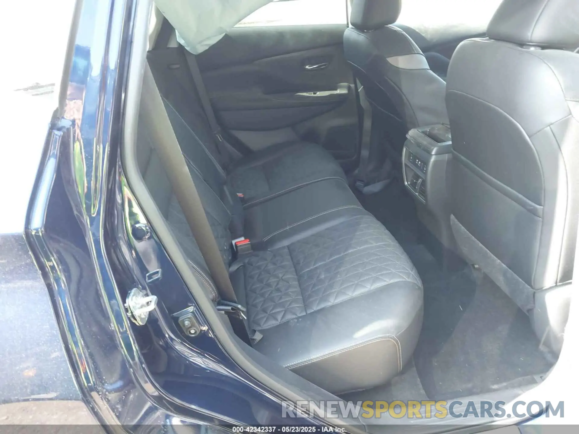 8 Photograph of a damaged car 5N1AZ2DS6RC109961 NISSAN MURANO 2024
