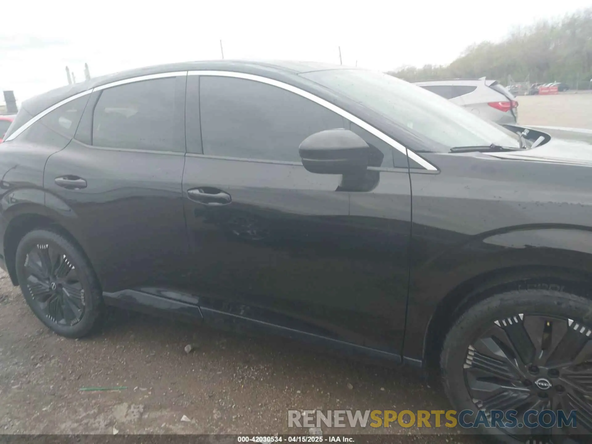 13 Photograph of a damaged car 5N1AZ3DT0SC104033 NISSAN MURANO 2025